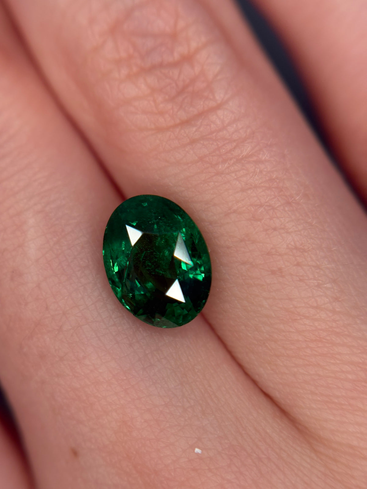 3.09ct Tsavorite Oval with Certification DXBCS5932