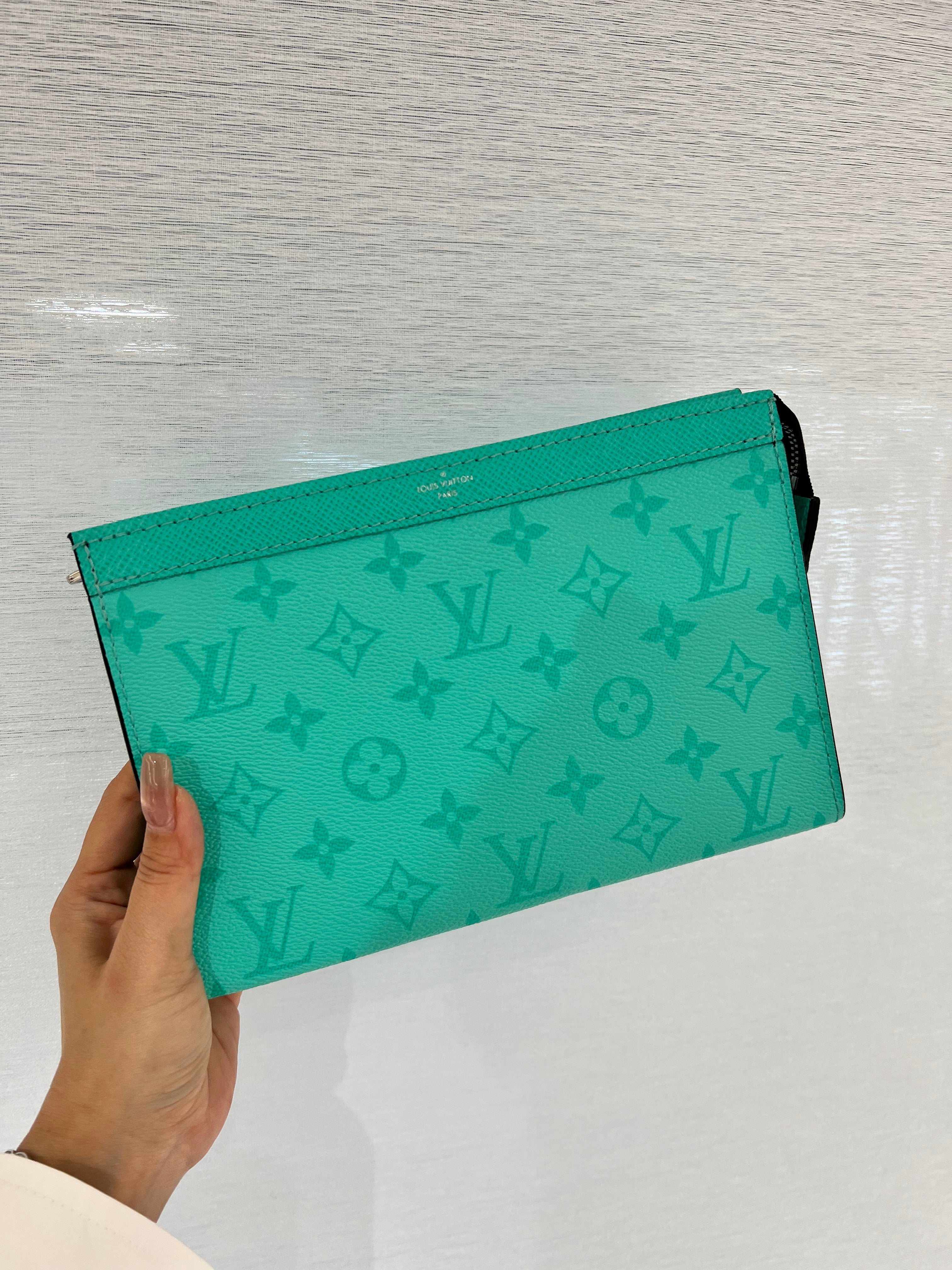 LOUIS VUITTON MIAMI GREEN COATING CANVAS+CALF GASTON WEARABLE WALLET BAG SYC1976