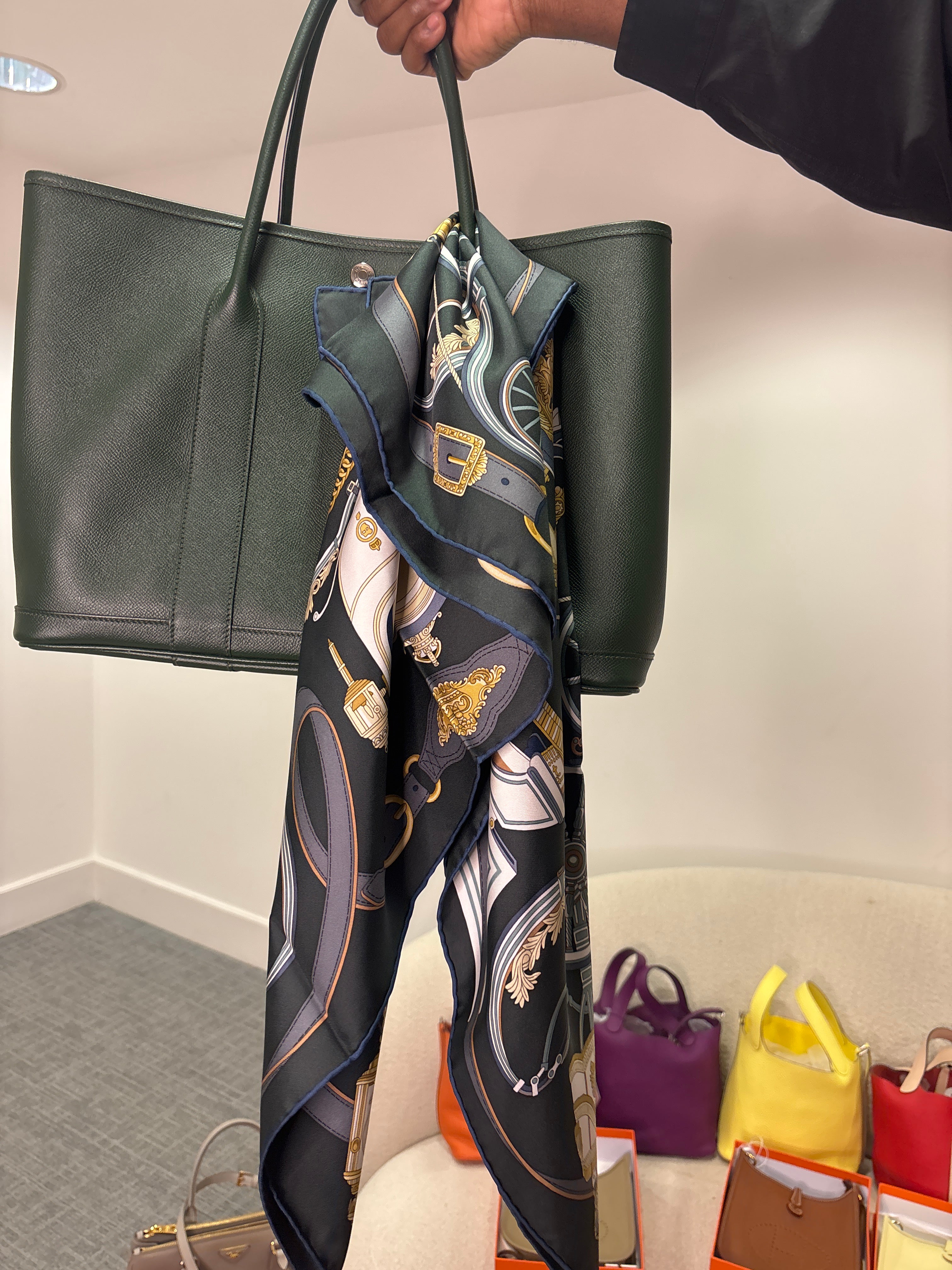 Hermès Silk 45-59 – Whimsical Riders and Carriages in Soft Grey and Plum ALC3480