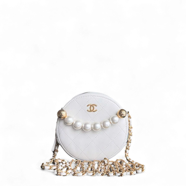 CHANEL PEARL ROUND CLUTCH WITH CHAIN WHITE CALFSKIN AGED GOLD HARDWARE 29 SYCMCA143