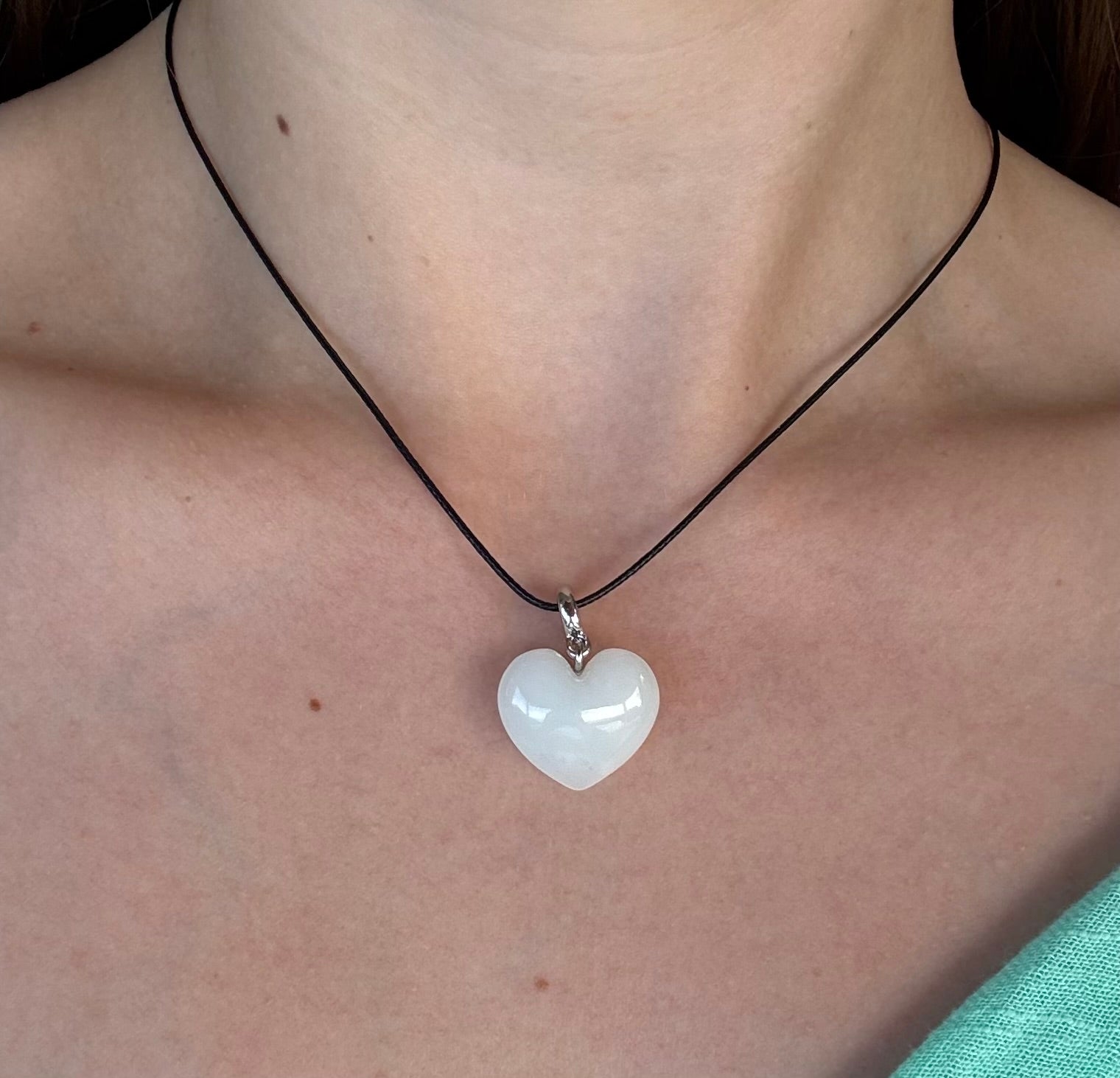 22.00ct Type AAA Siberian White Jade Heart Pendant/Necklace DXBCS5472