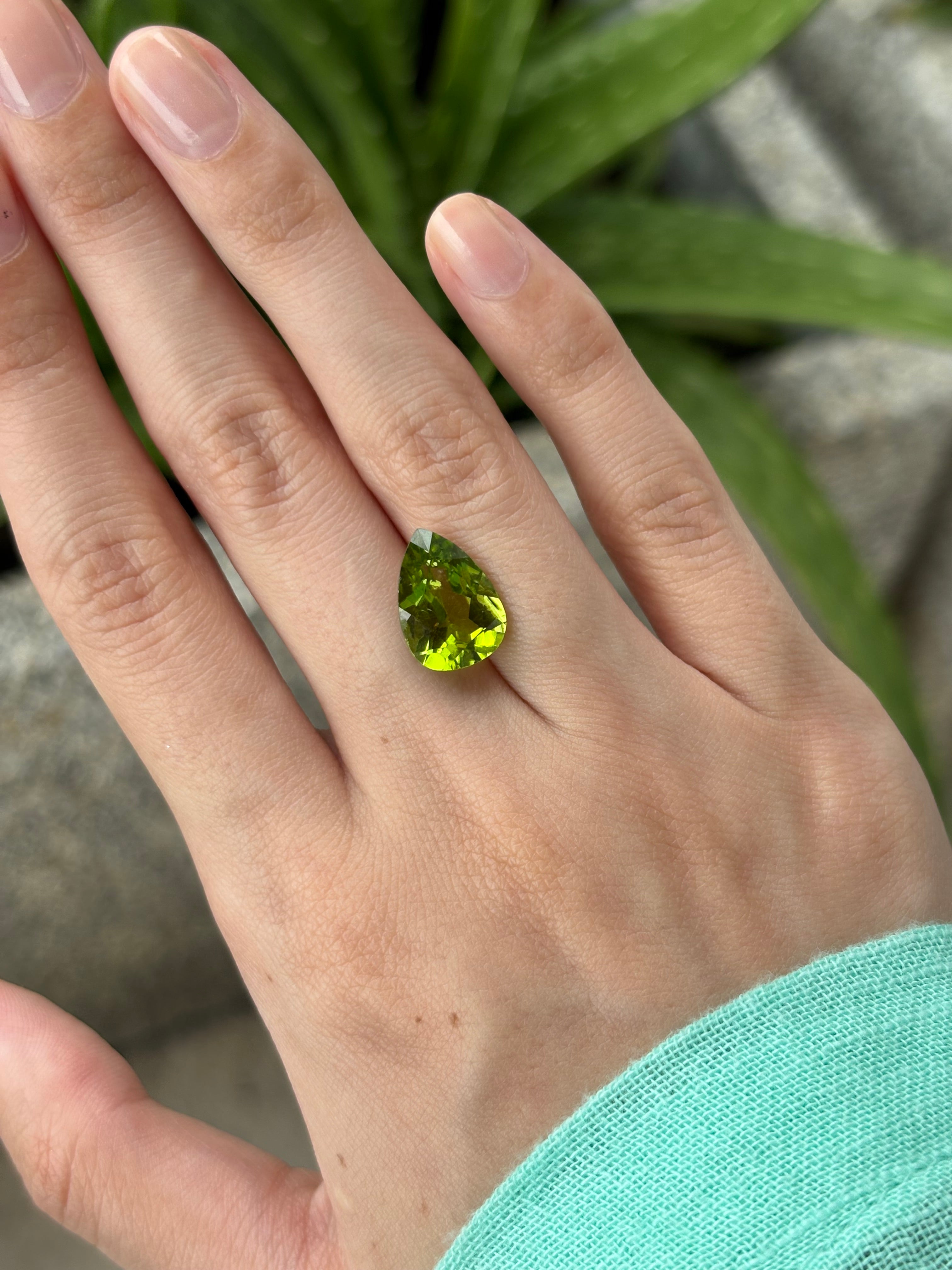 5.09ct Peridot Pear DXBCS5239