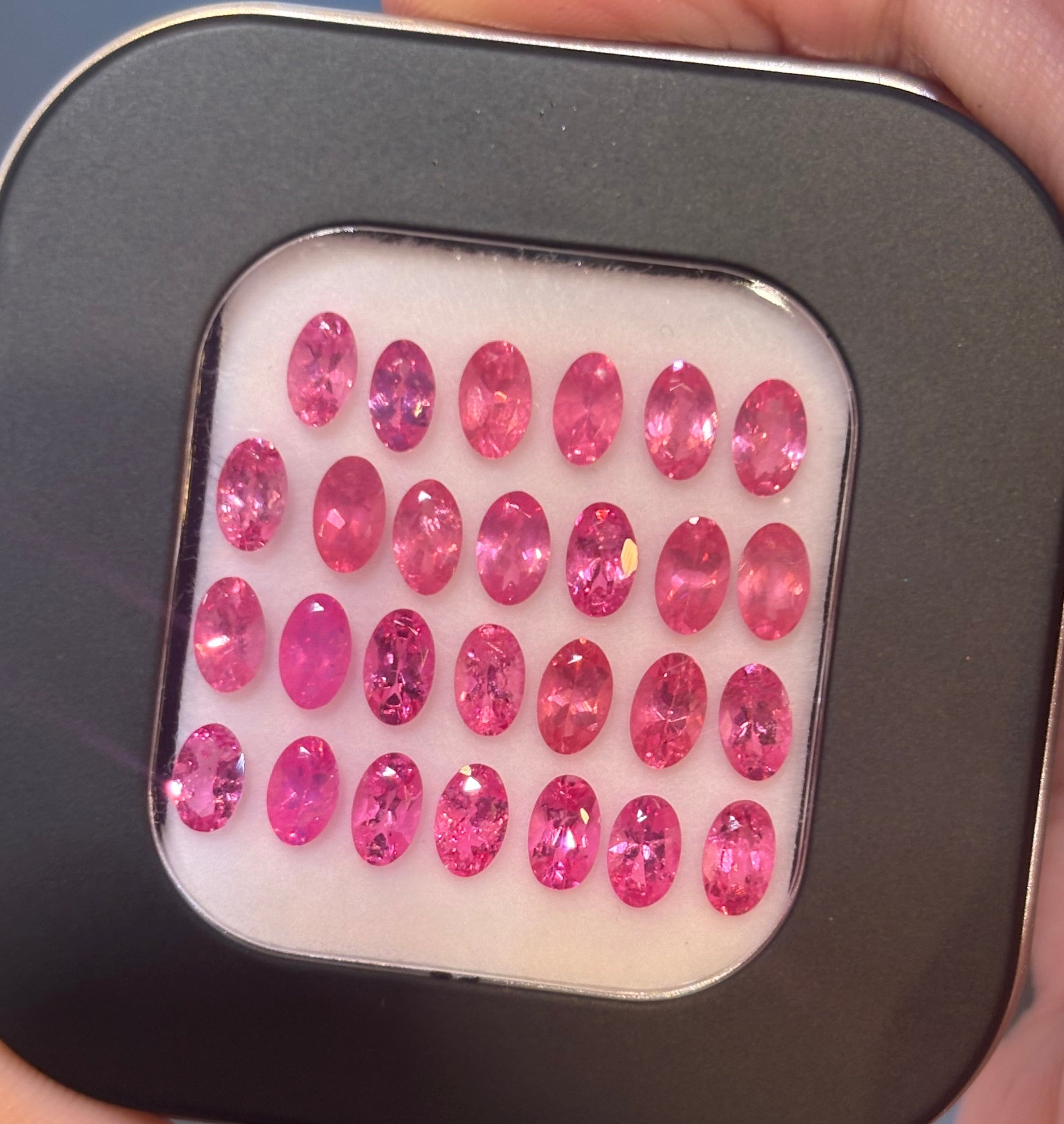 7.52ct Mahenge Hot Pink Spinel Set 27pcs DXBCS5772