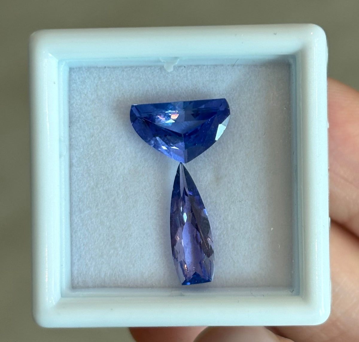 2.60ct Tanzanite Rose Cut Set THAIC1295