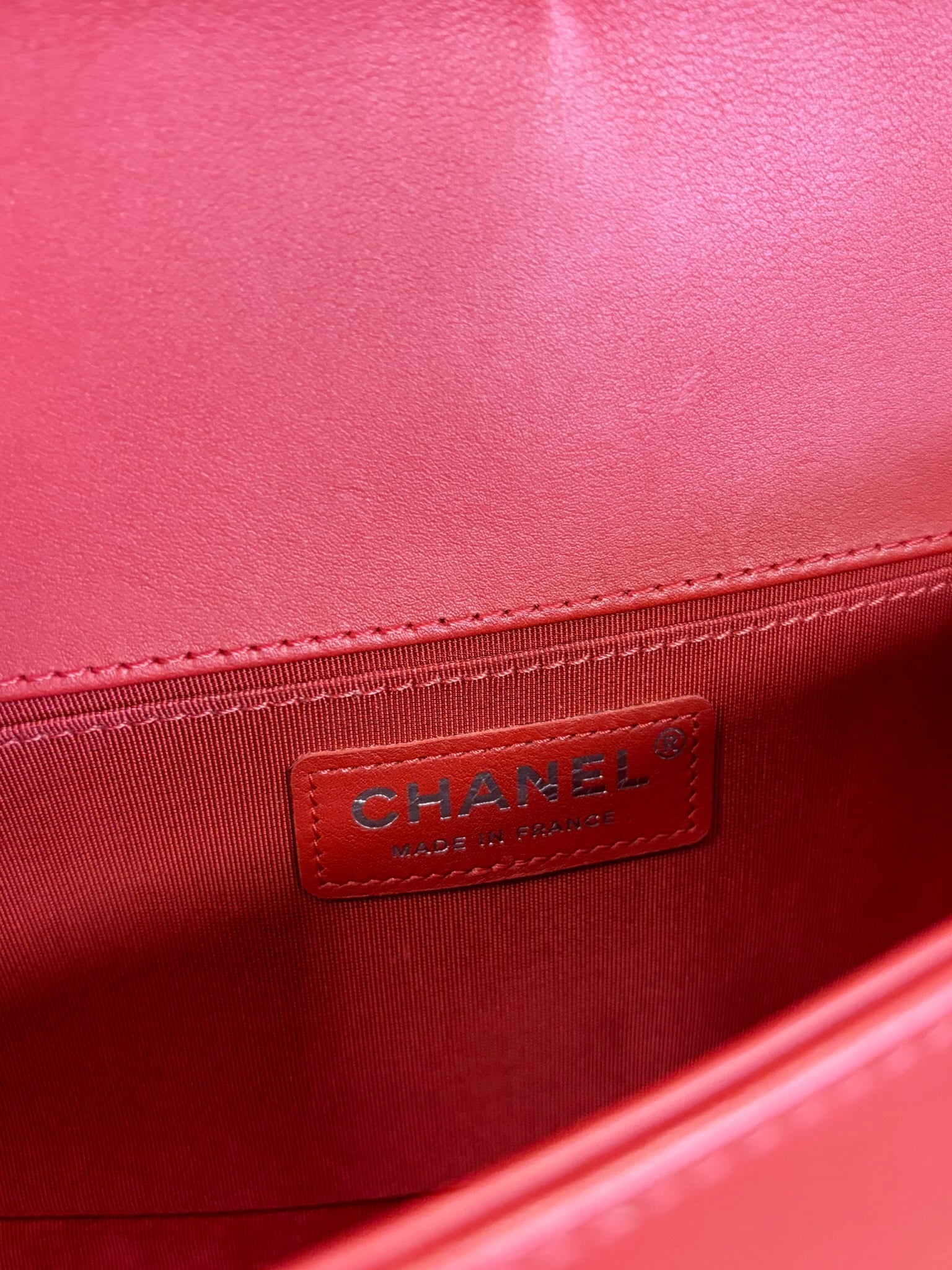Chanel Le Boy Medium Chevron Red