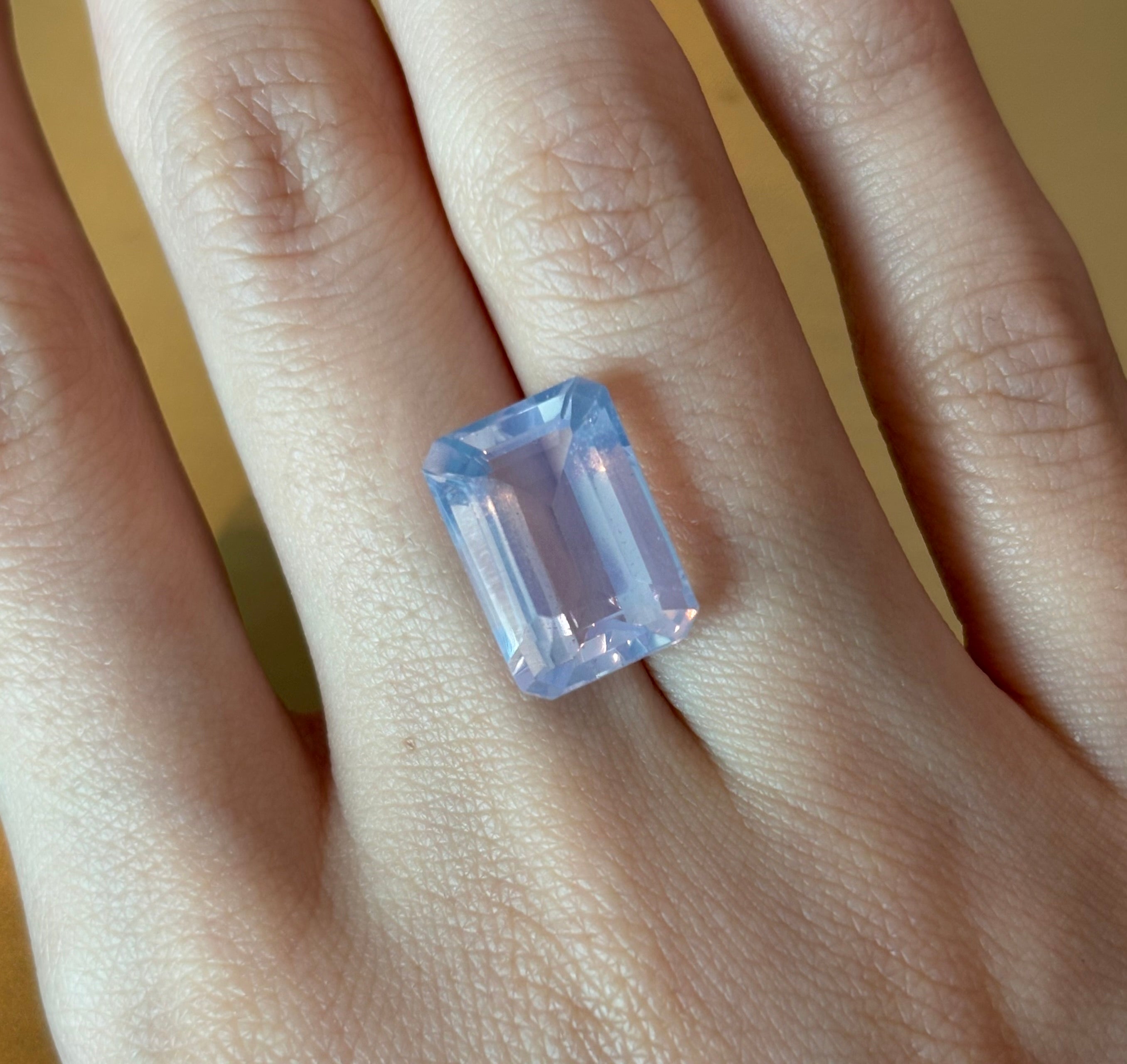 7.57ct Lavender Moon Quartz Emerald THAIC0194