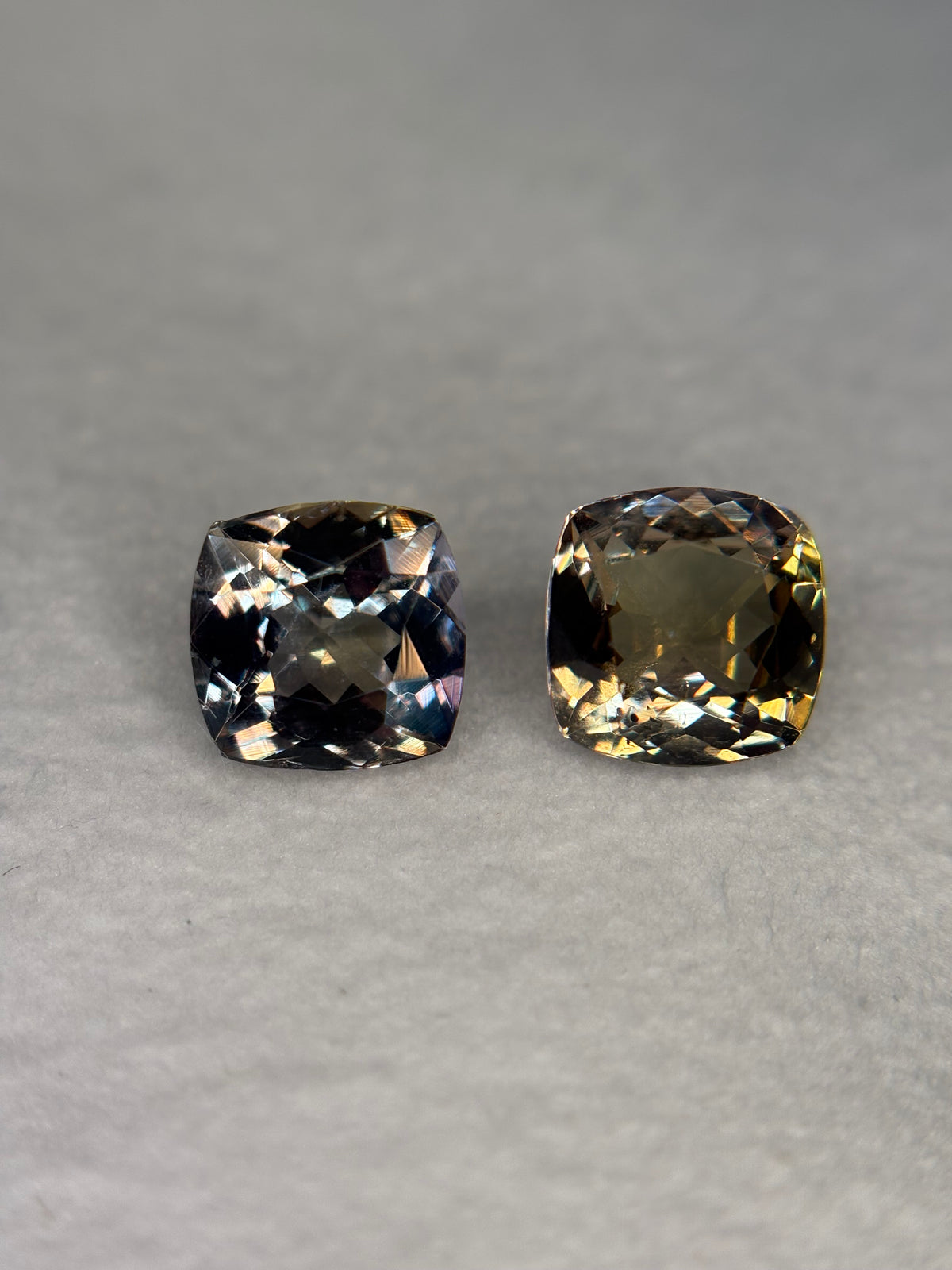 2.90ct Mermaid Tanzanite No Heat PAIR THAIC1343