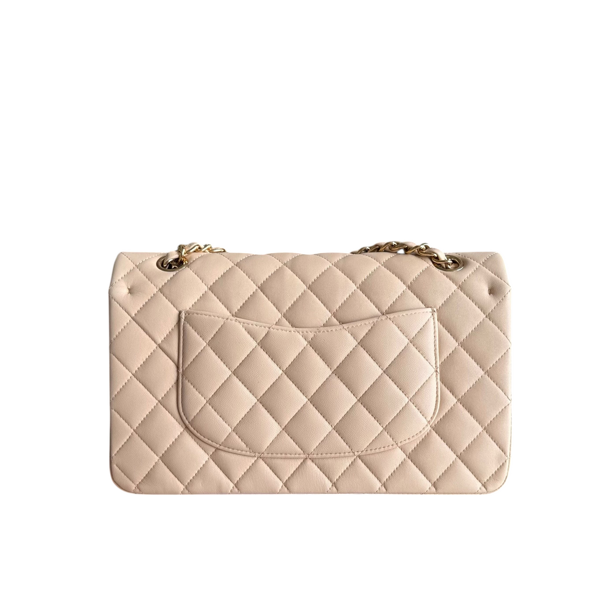 Luxury Evermore Chanel Classic Flap 中号米色菱格纹羊皮包，配有金色链条肩带和背面口袋