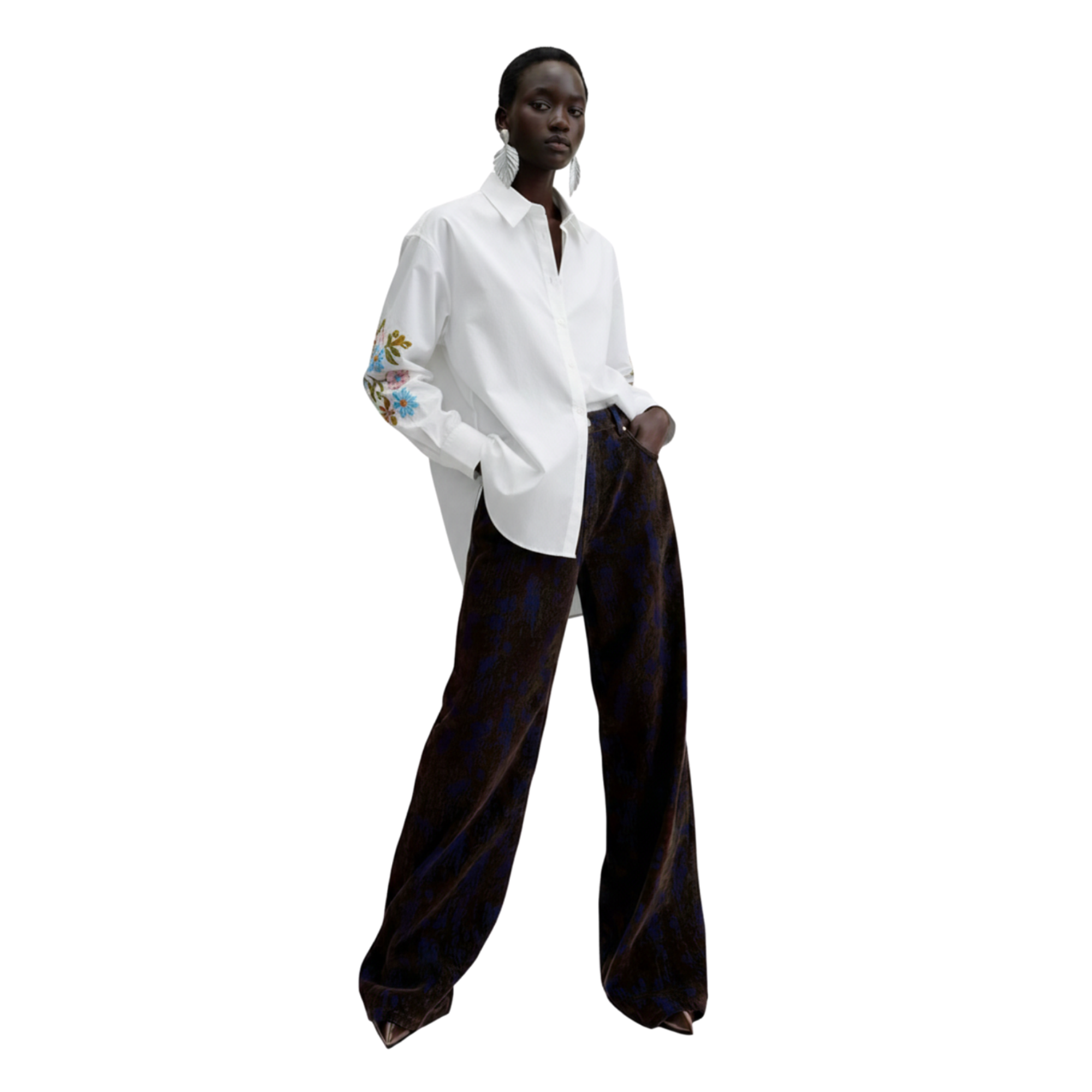 FLORAL EMBROIDERED WHITE SHIRT (فستان)"SIMA"
