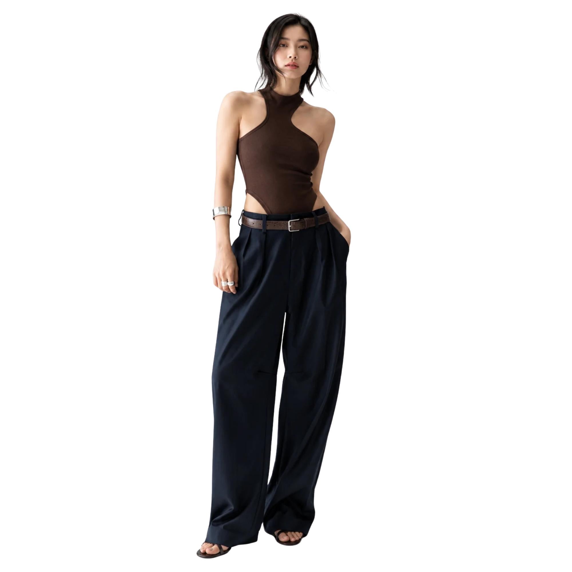 FRONT-PLEATED TROUSERS (بنطلون)“METROPOLIS”