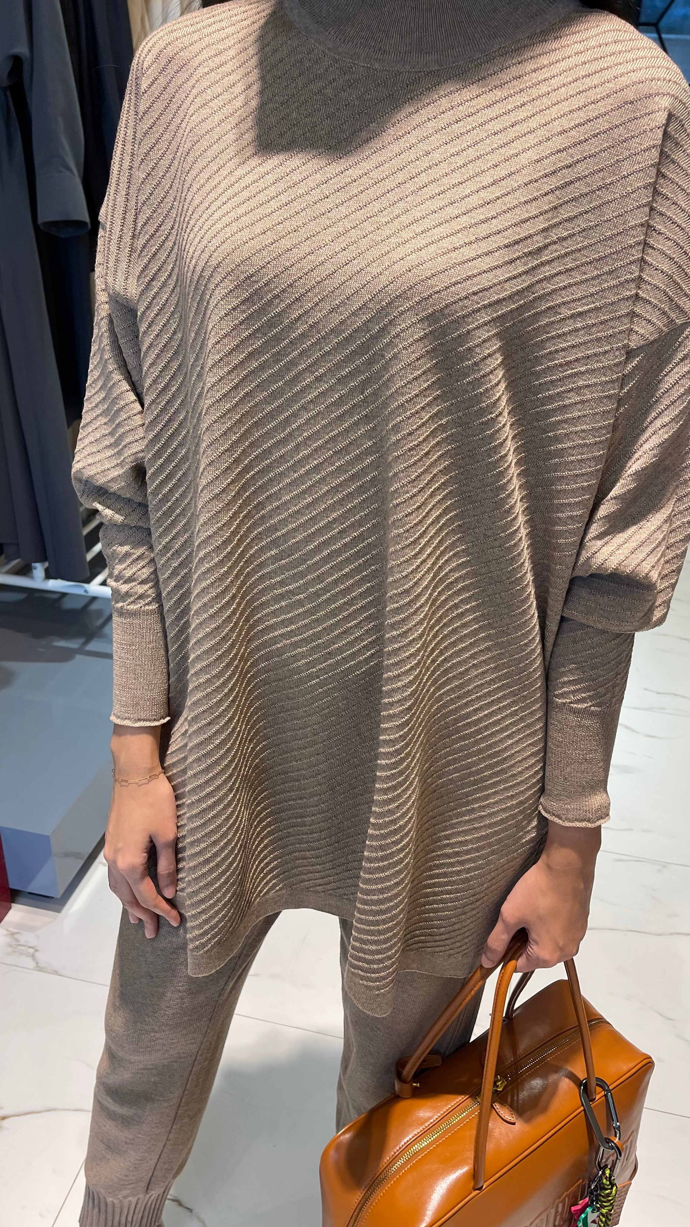 LOOSE FIT ALONDRA SET (SWEATER & TROUSERS)