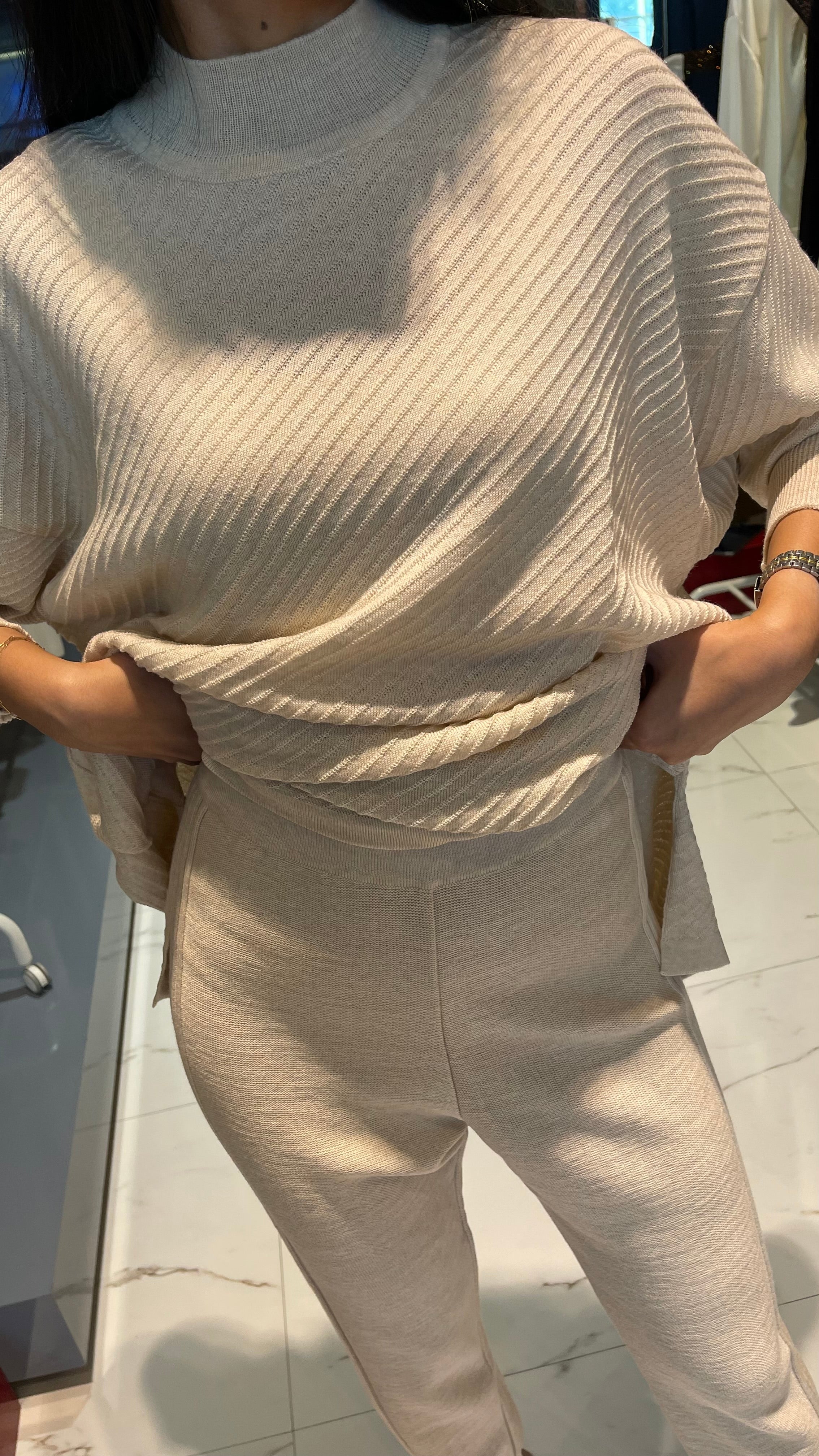 LOOSE FIT ALONDRA SET (SWEATER & TROUSERS)