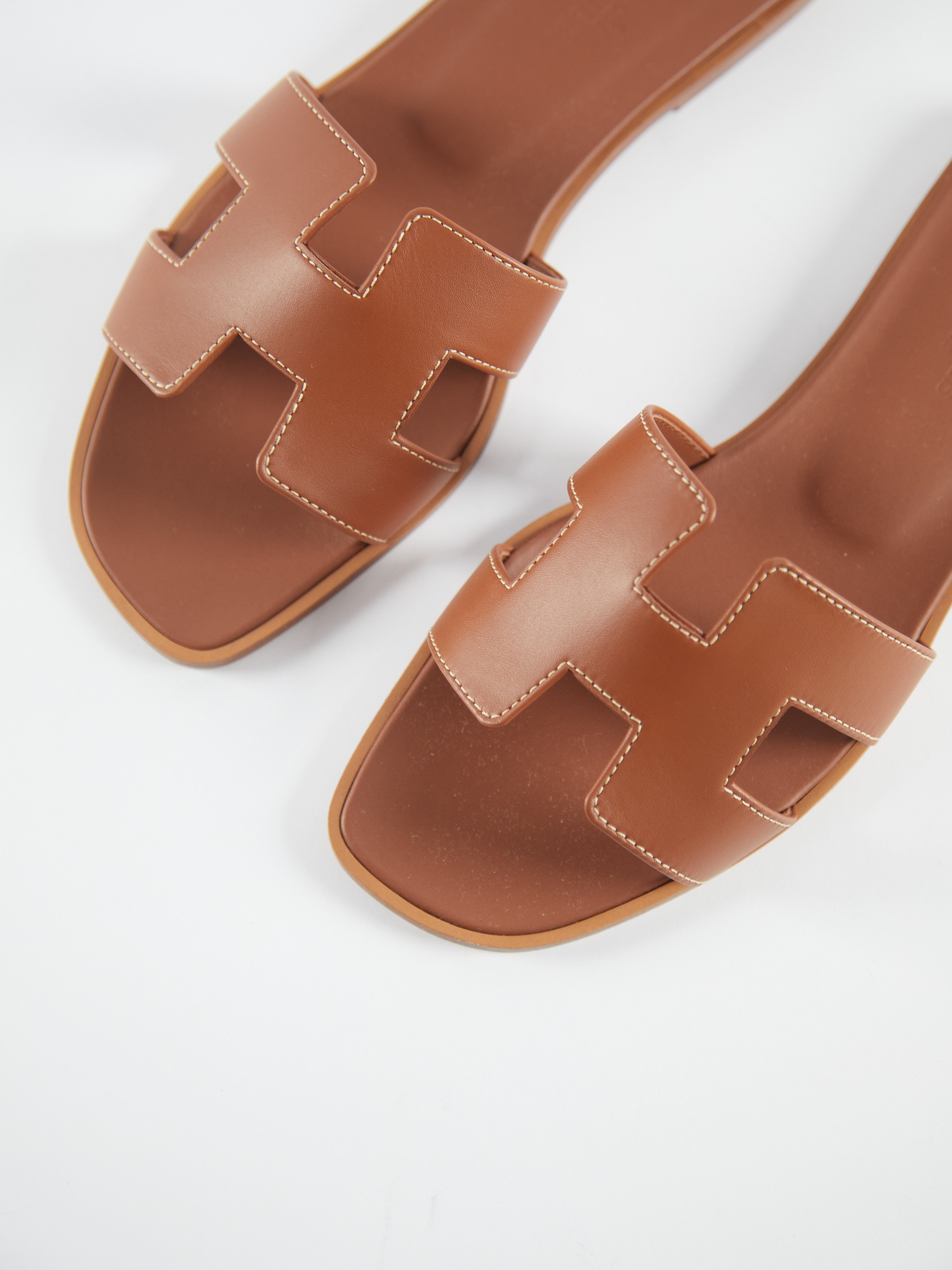 HERMÈS ORAN SANDAL Gold - Size 39.5