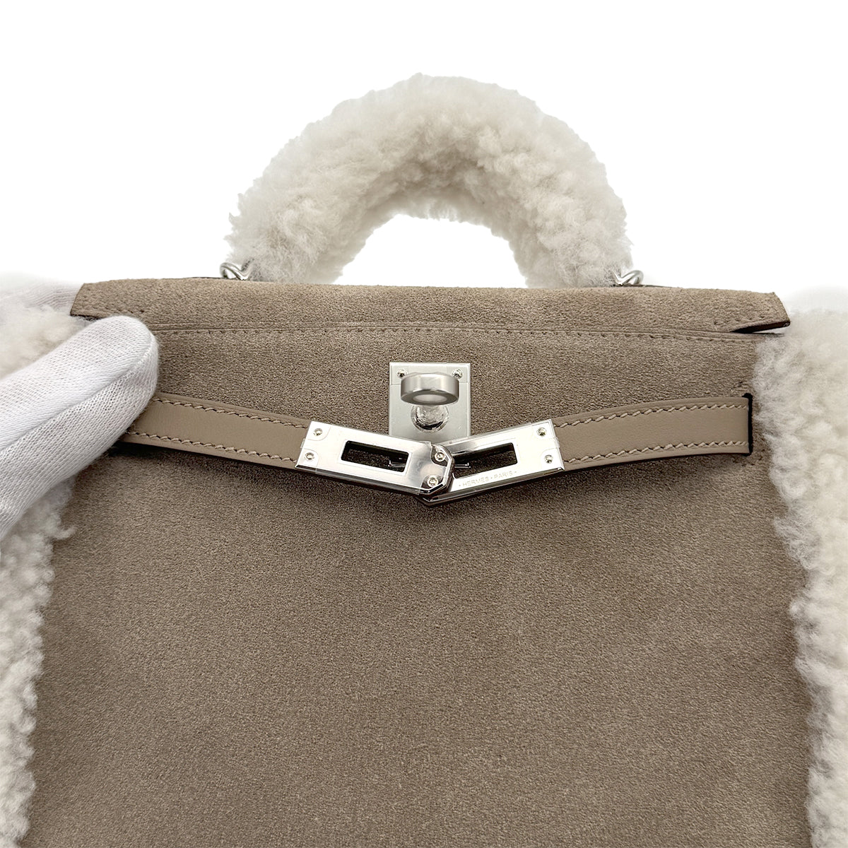 HERMES MINI KELLY 20 TEDDY PLUCH GRIS CAILLOU ECRU ETOUPE GRIZZLY MOUTON VEAU SWIFT HAND SHOULDER BAG 2025 K STAMP PALLADIUM HARDWARE 90318739