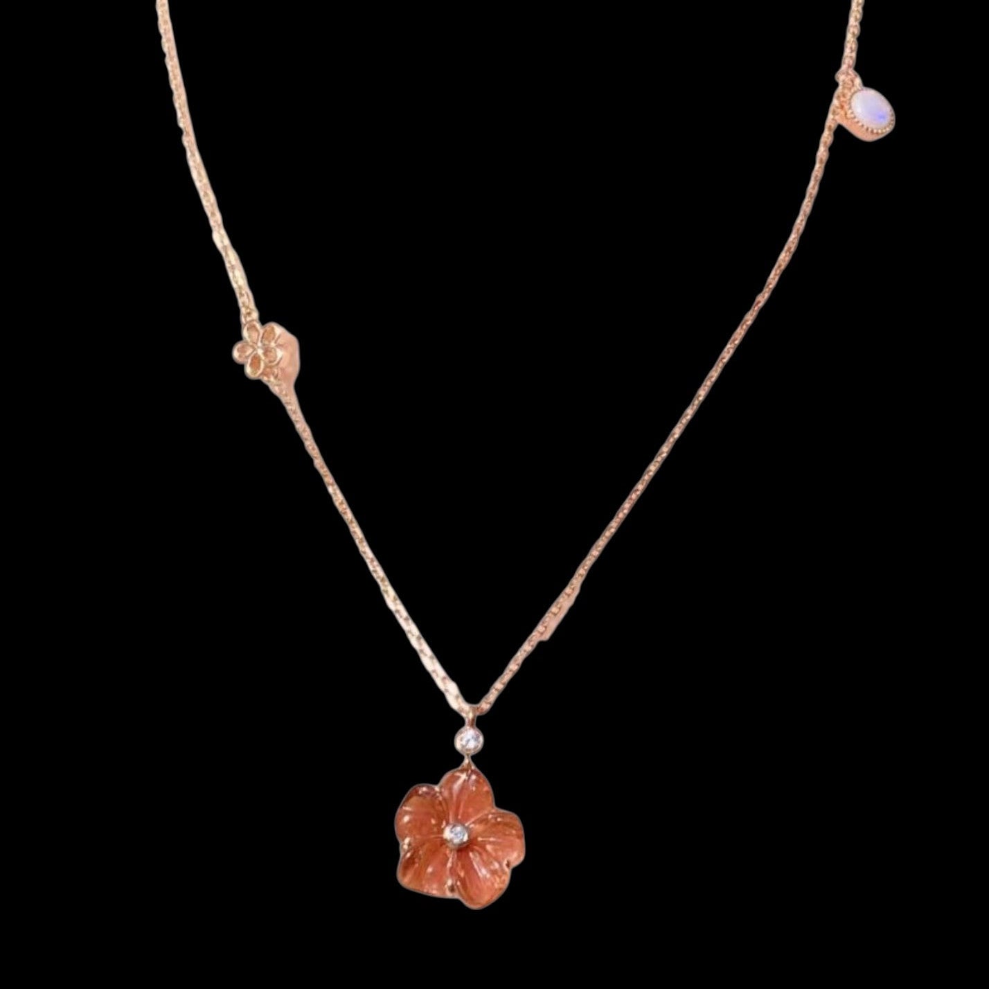 2.33ct Tourmaline Flower Necklace set in 18K Rose Gold