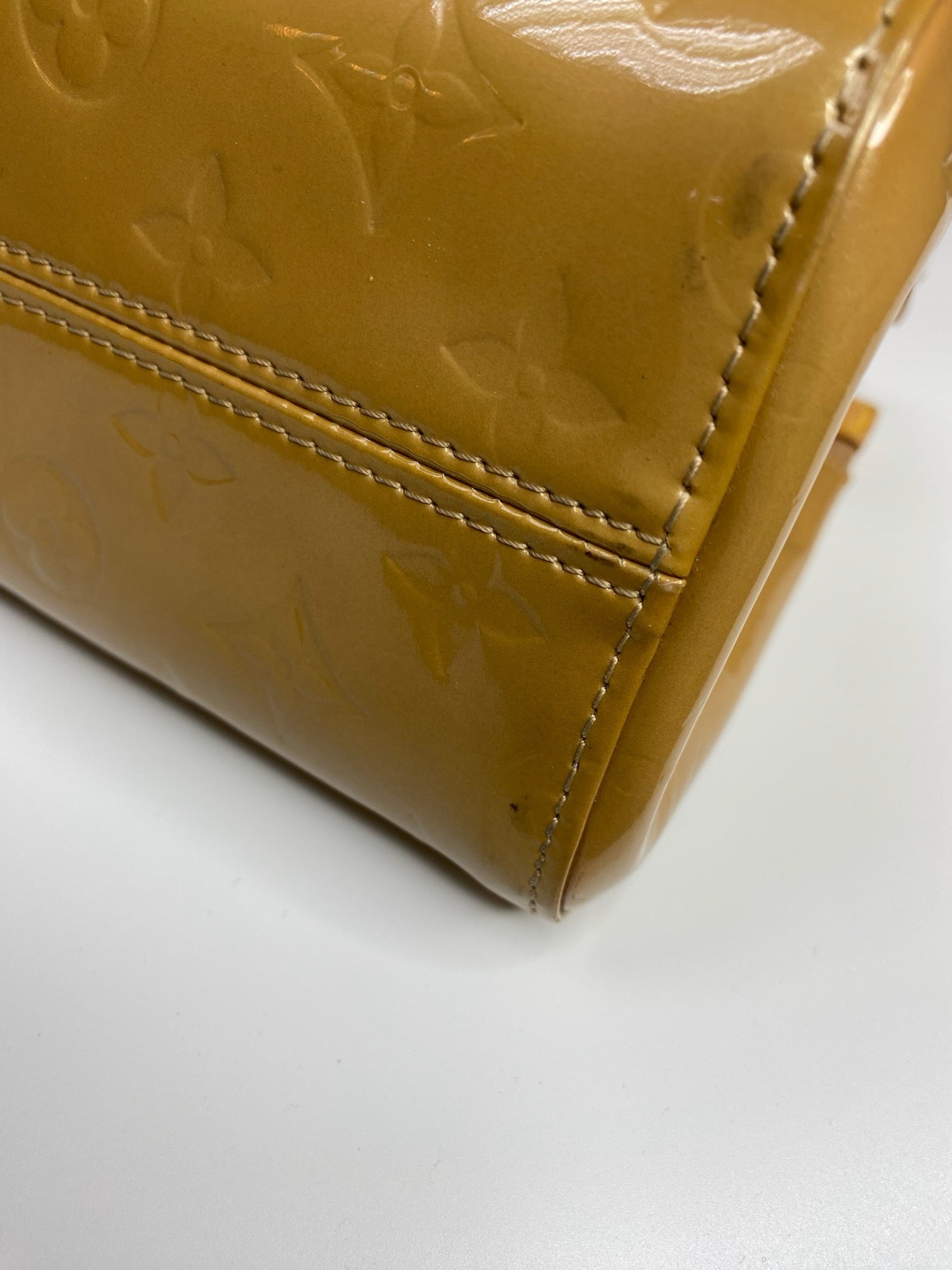 Louis Vuitton Vernis patent leather handbag detail