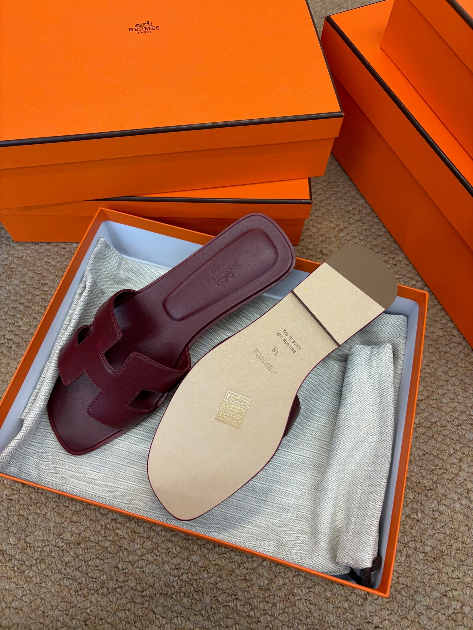 Hermes Oran sandal burgundy size 38 sole size view