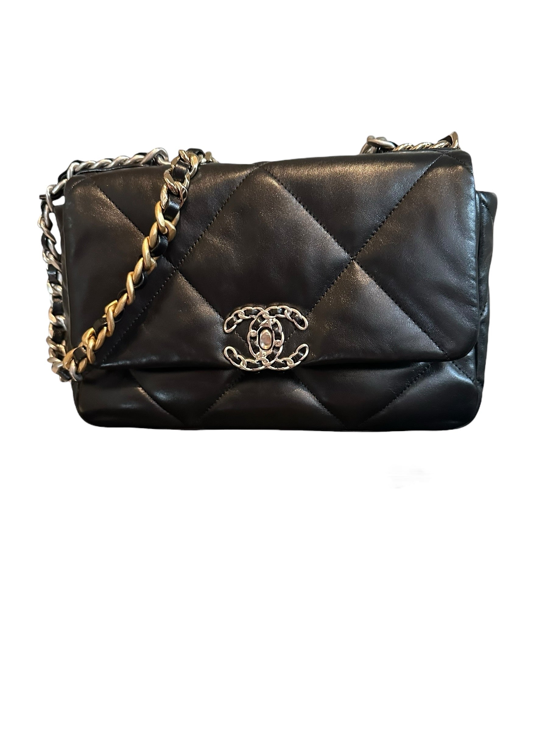 Chanel 19 Small Black