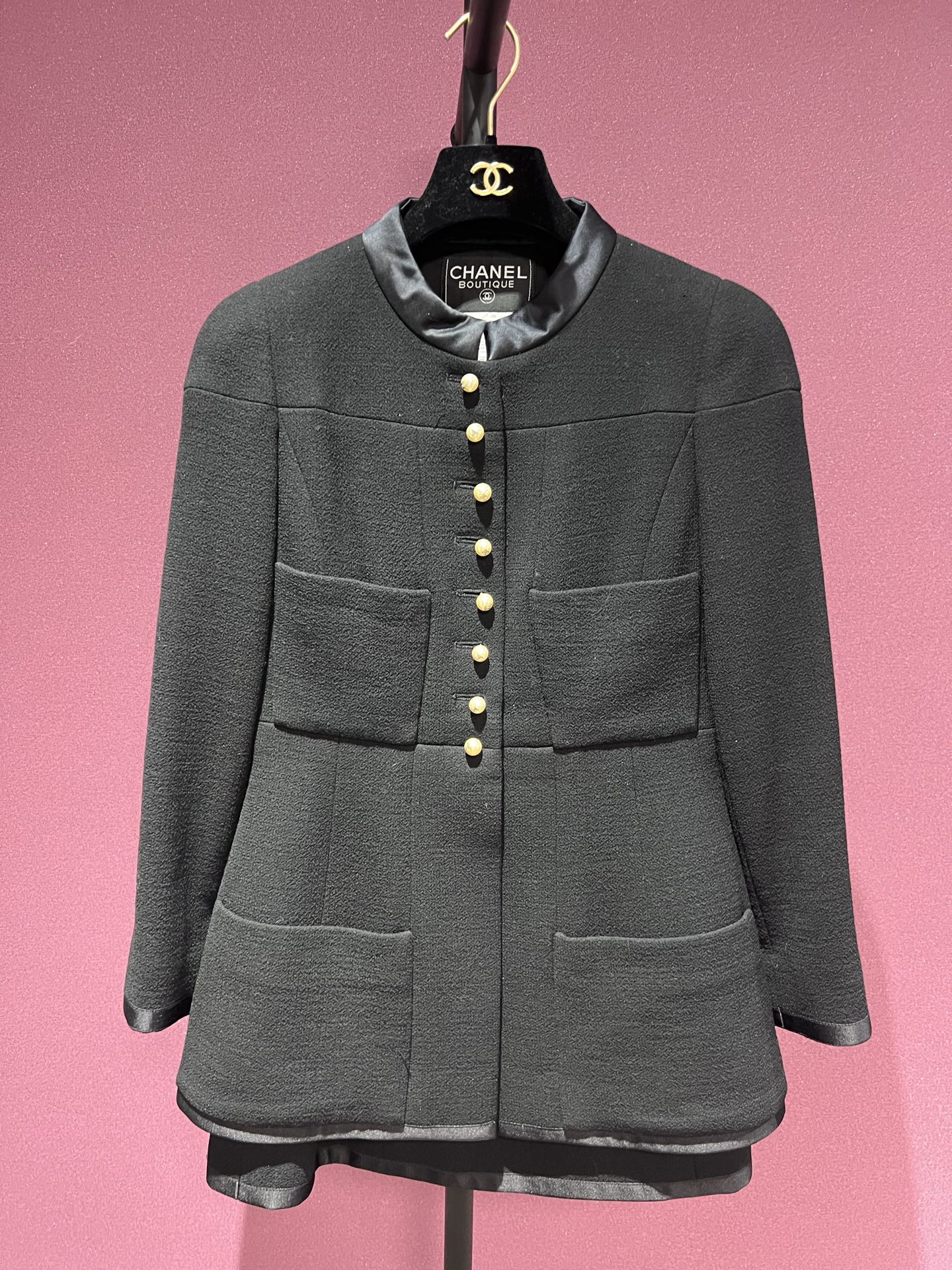CHANEL 1997 BLACK PEARL JACKET FT102308