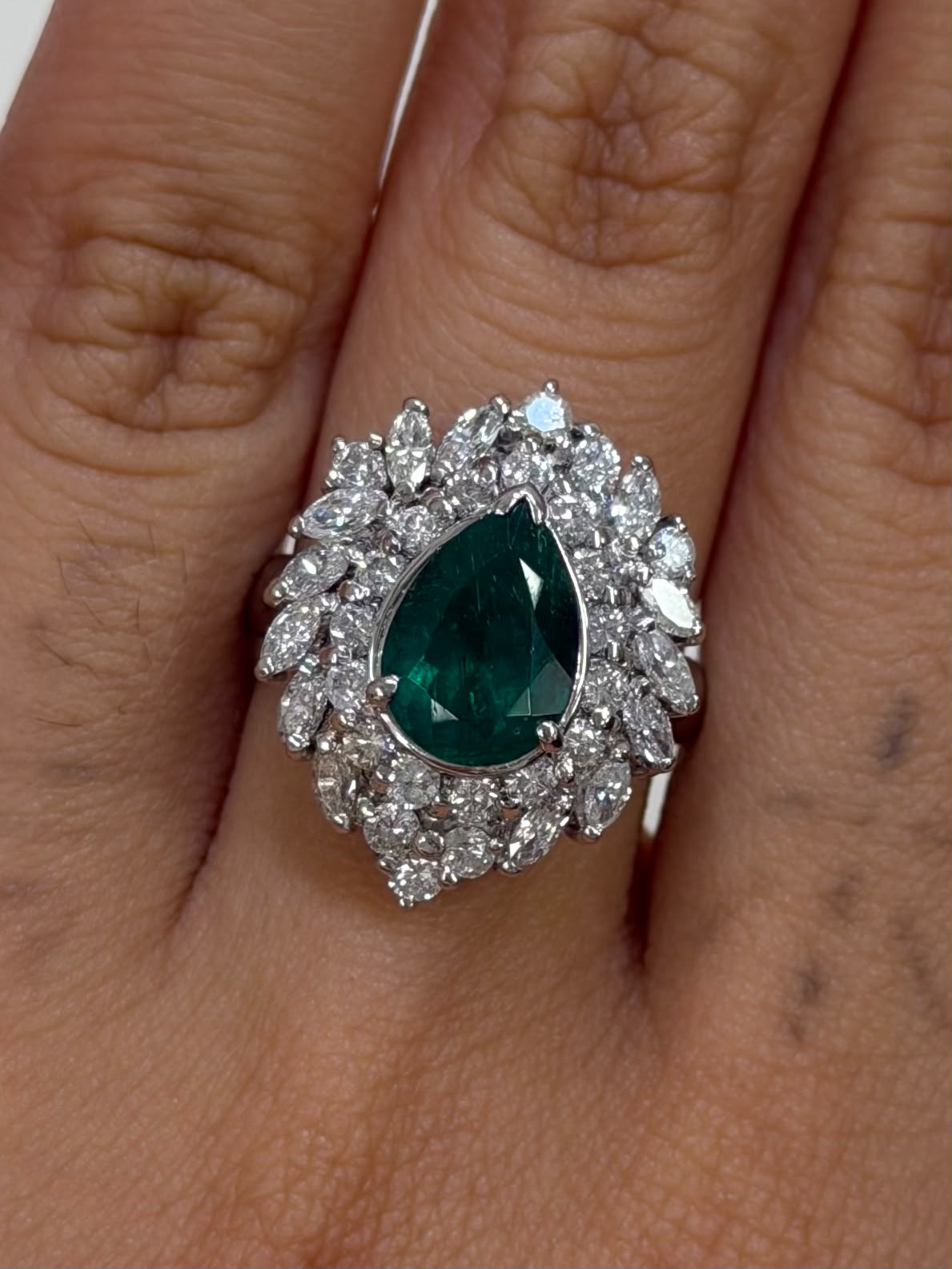 Emerald Ring 2.3 (CGL) + D1.53 in Pm900 (JJ9377) JJC1427