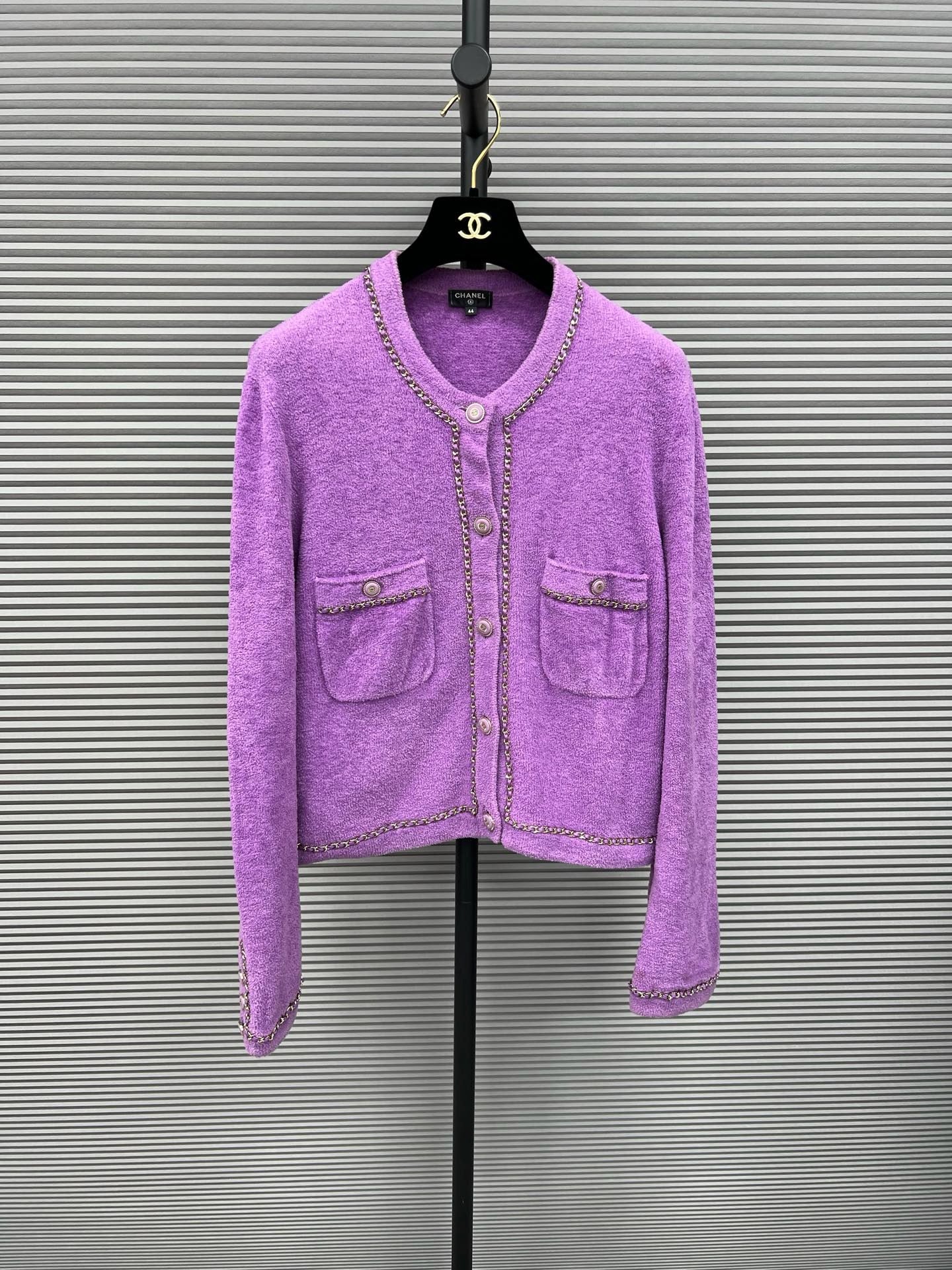 CHANEL PURPLE CHAIN CARDIGAN 44 FT102394