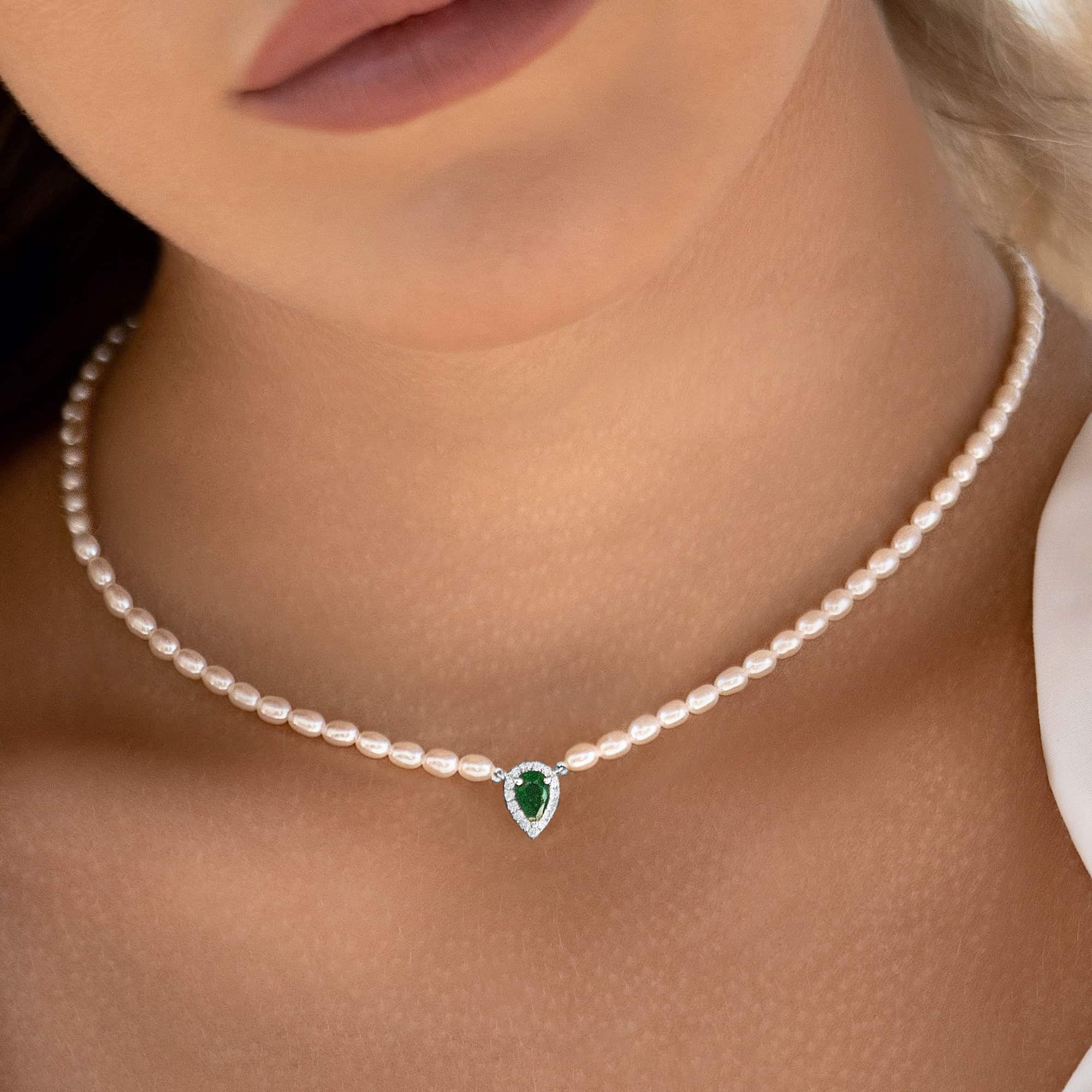 Celestial Pearls Choker - YG, White Pearl Emerald  DXBS5644