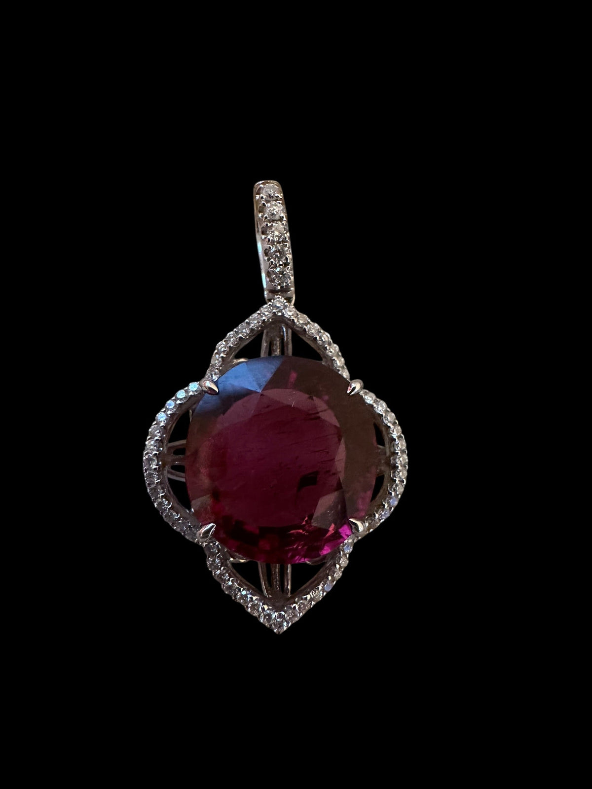 5.45ct Tourmaline & 0.203ct Natural Diamond Necklace set in 18K Gold