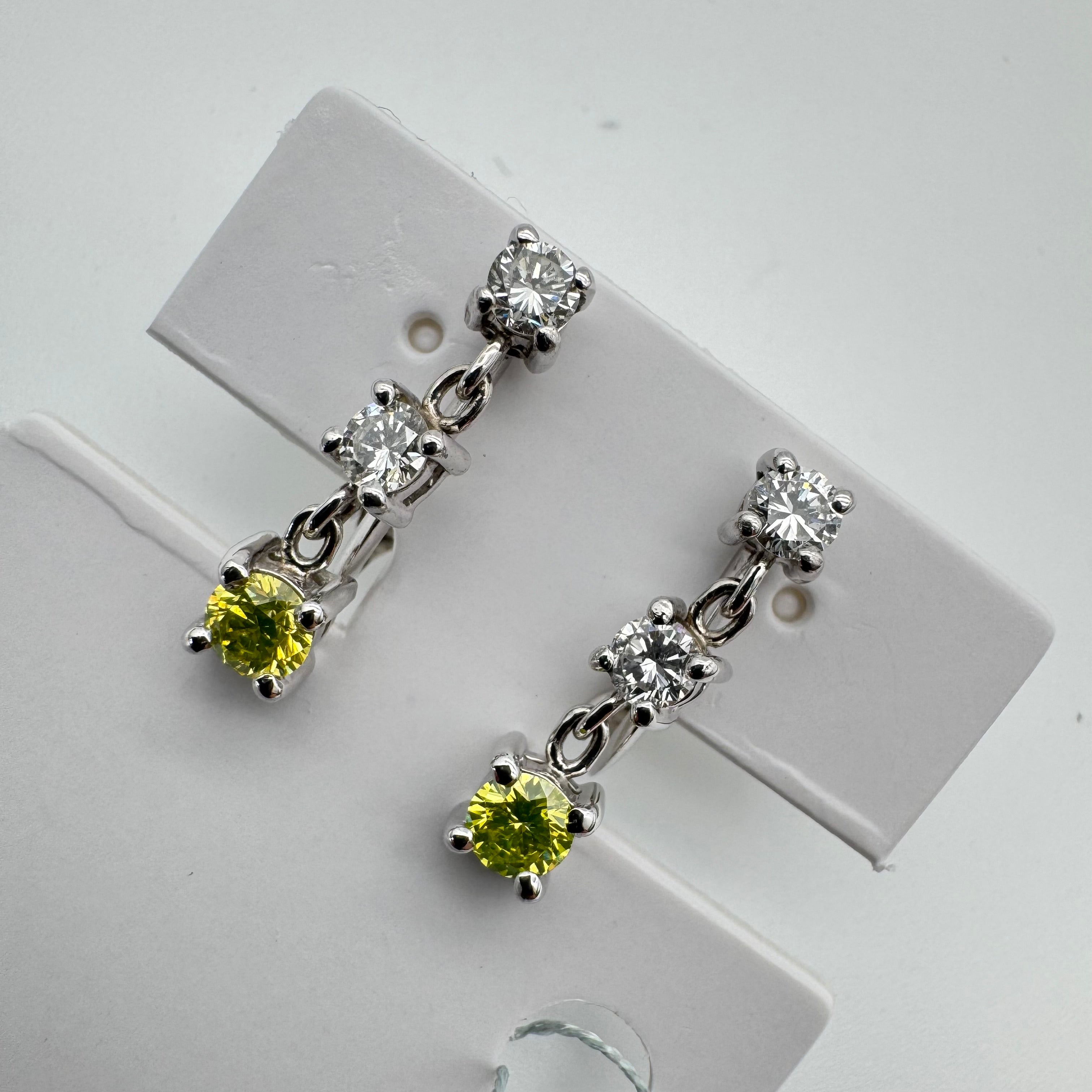 Pt900/K14WG Diamond Earrings D0.2*2 59029