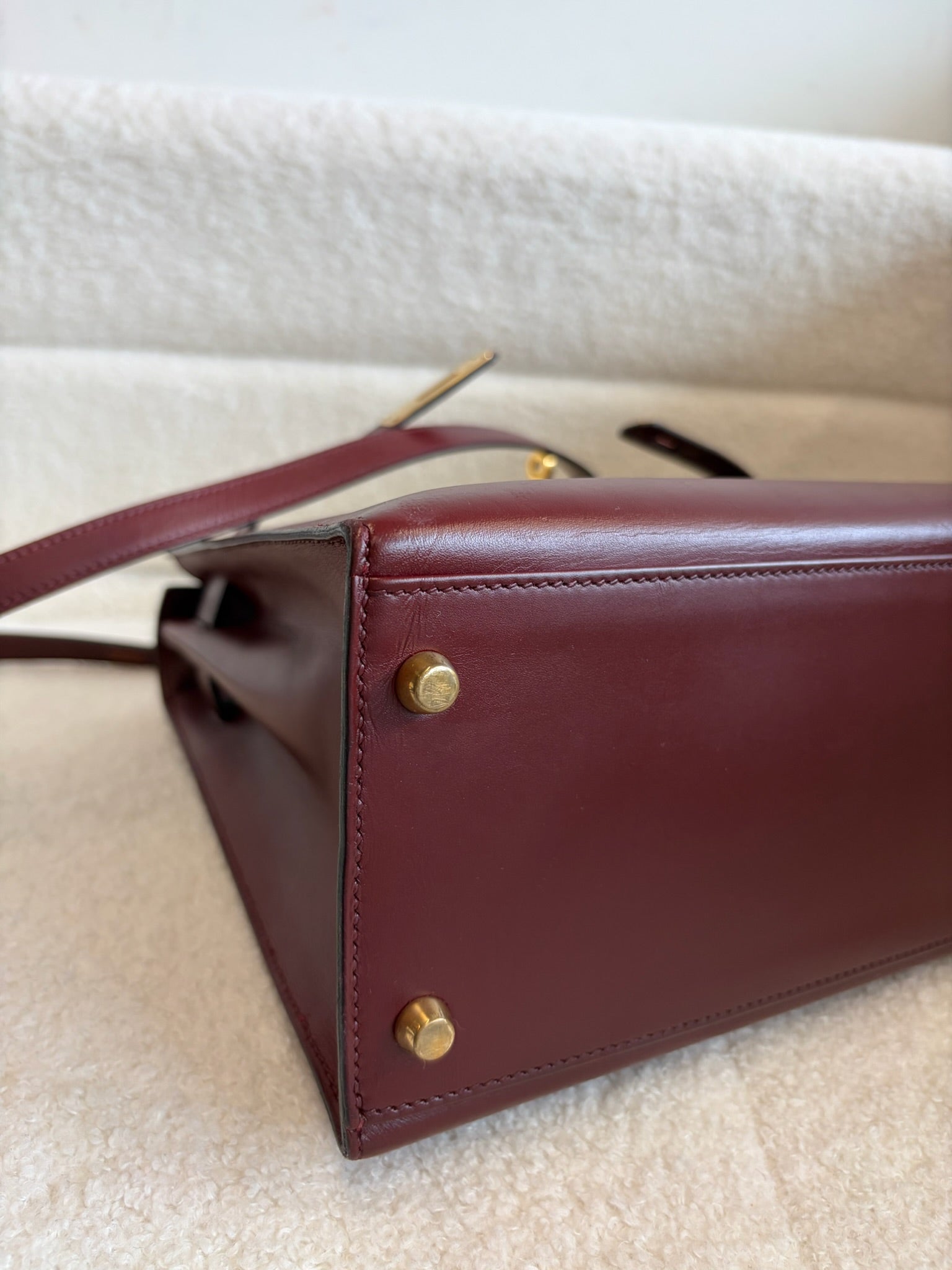 Hermès Kelly 32 Bordeaux GHW-