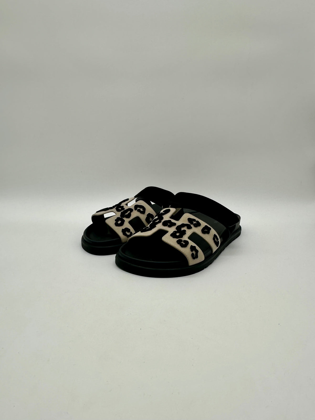 Hermès Chypre Sandal Beige Esquisse/Noir