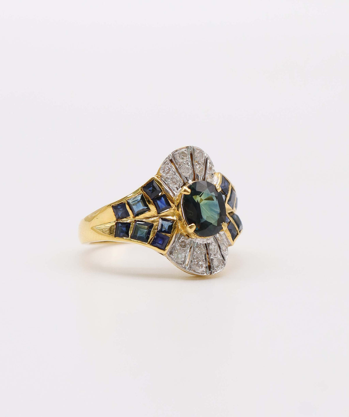 Sapphire and Dimond Ring 18K AVNC013