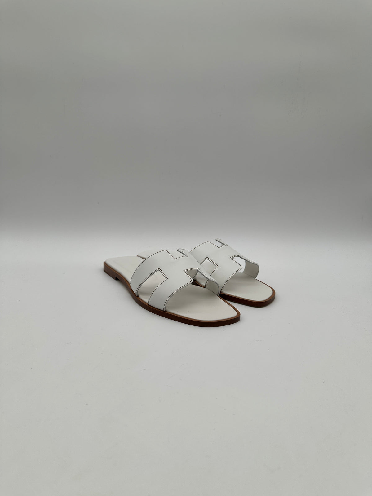 Hermès Oran Sandal Veau Box Blanc