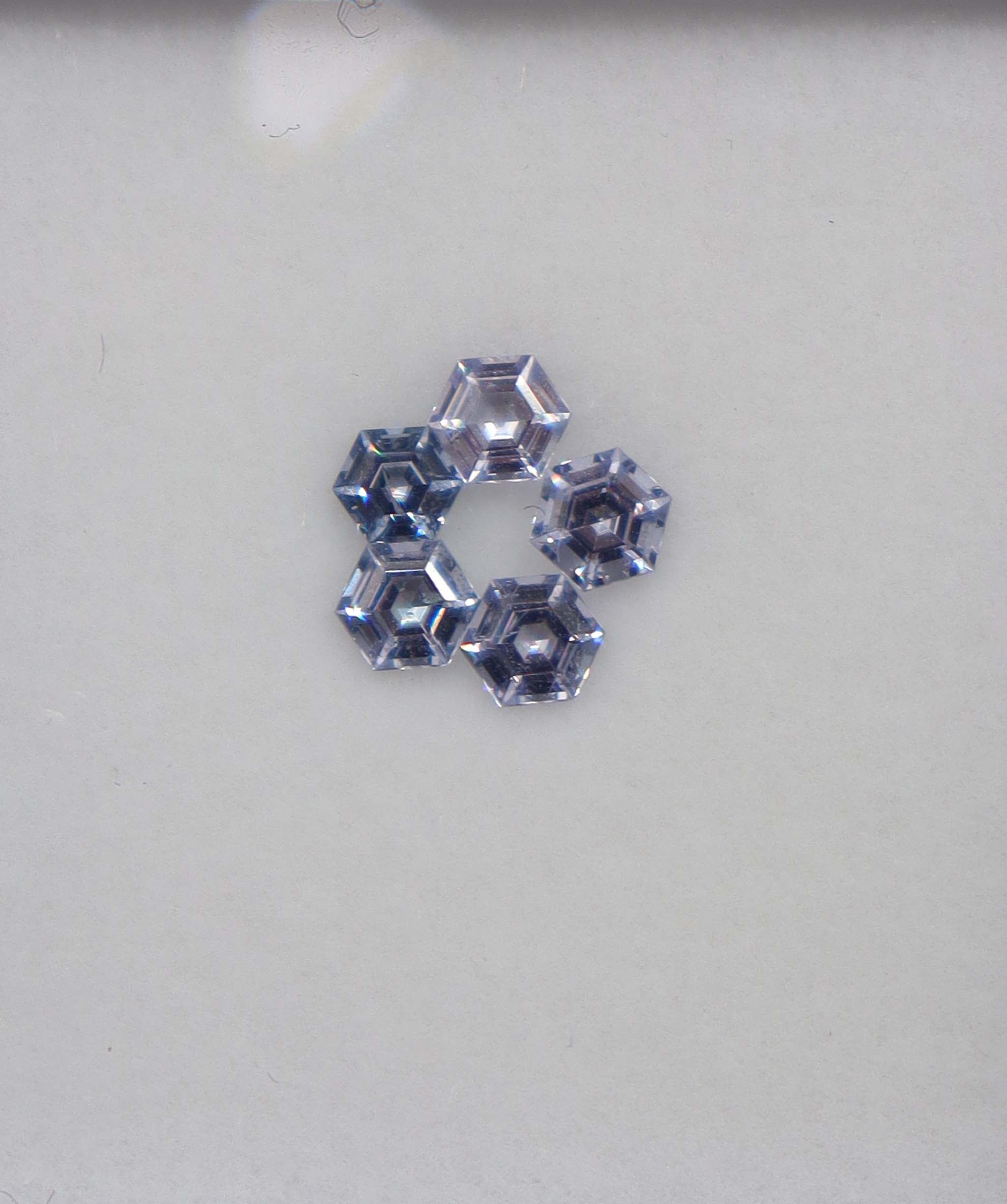1.42 HEXAGON SPINELS DXBS6199
