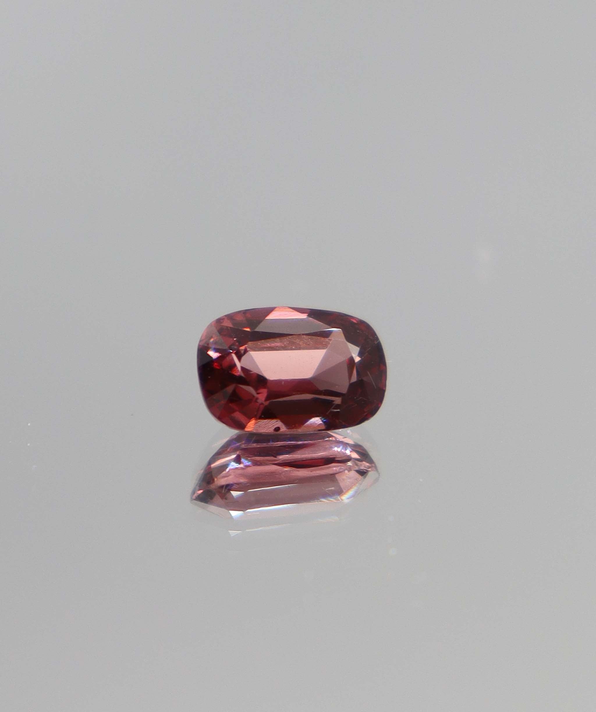 1.85cts brownish orange spinel DXBS4638