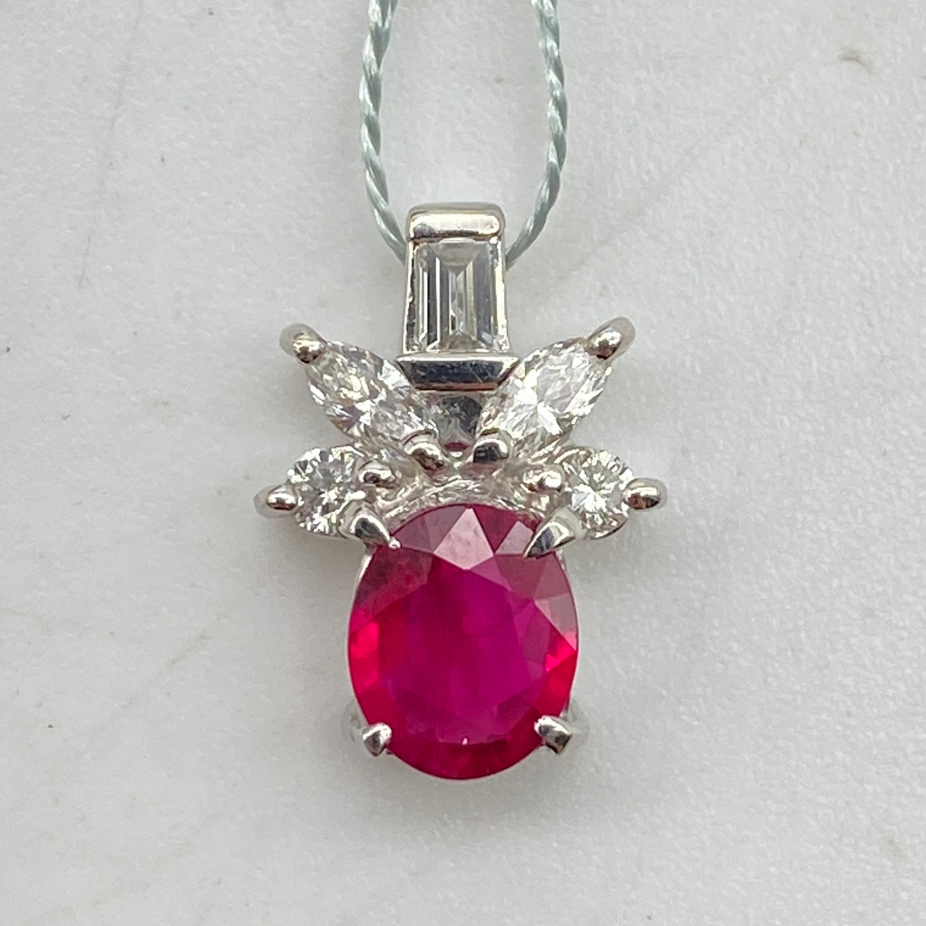 Pt900 Ruby Pen Top R0.59 D0.24 59350
