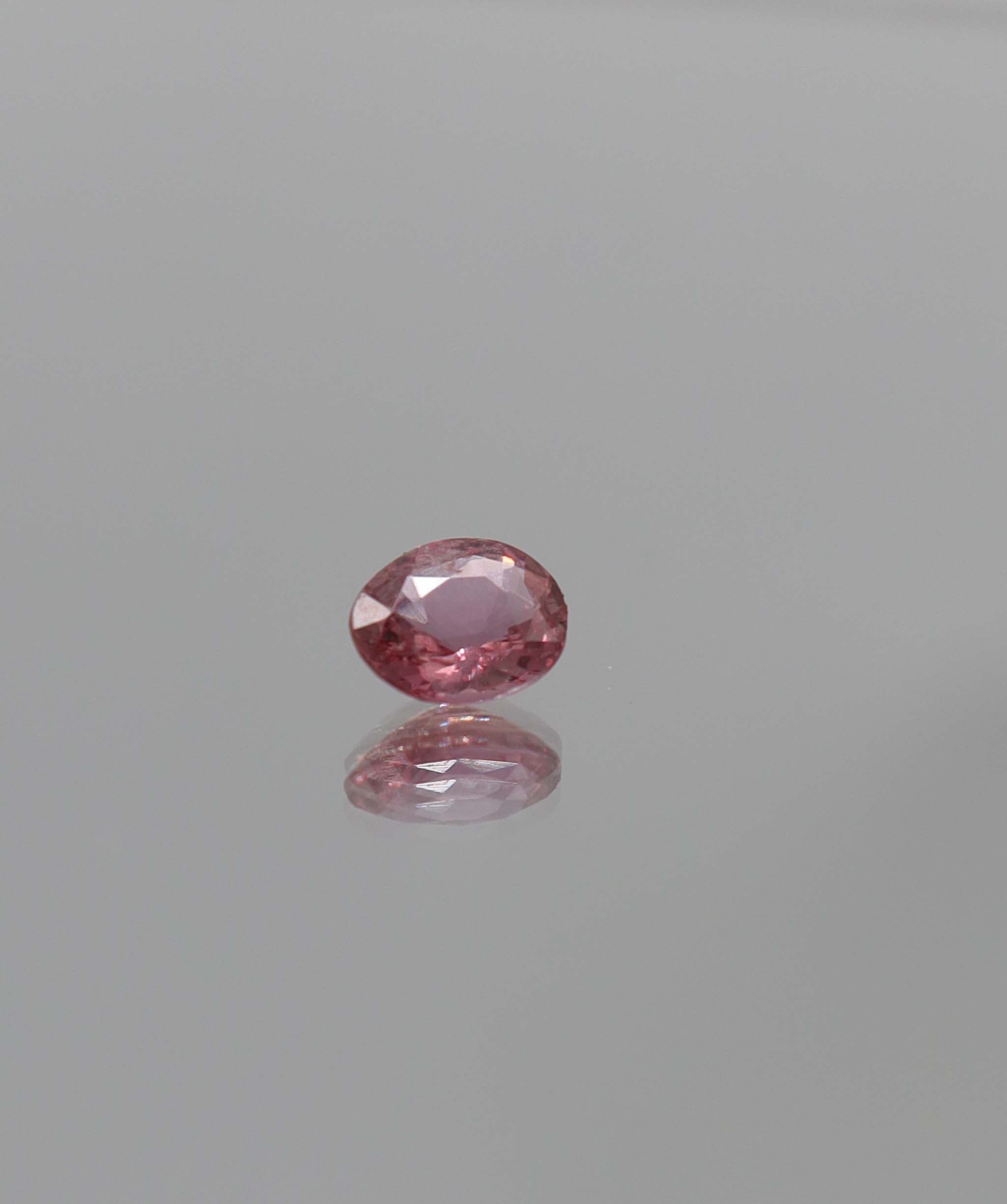 1.07ct Padparadscha Sapphire  DXBCS0292