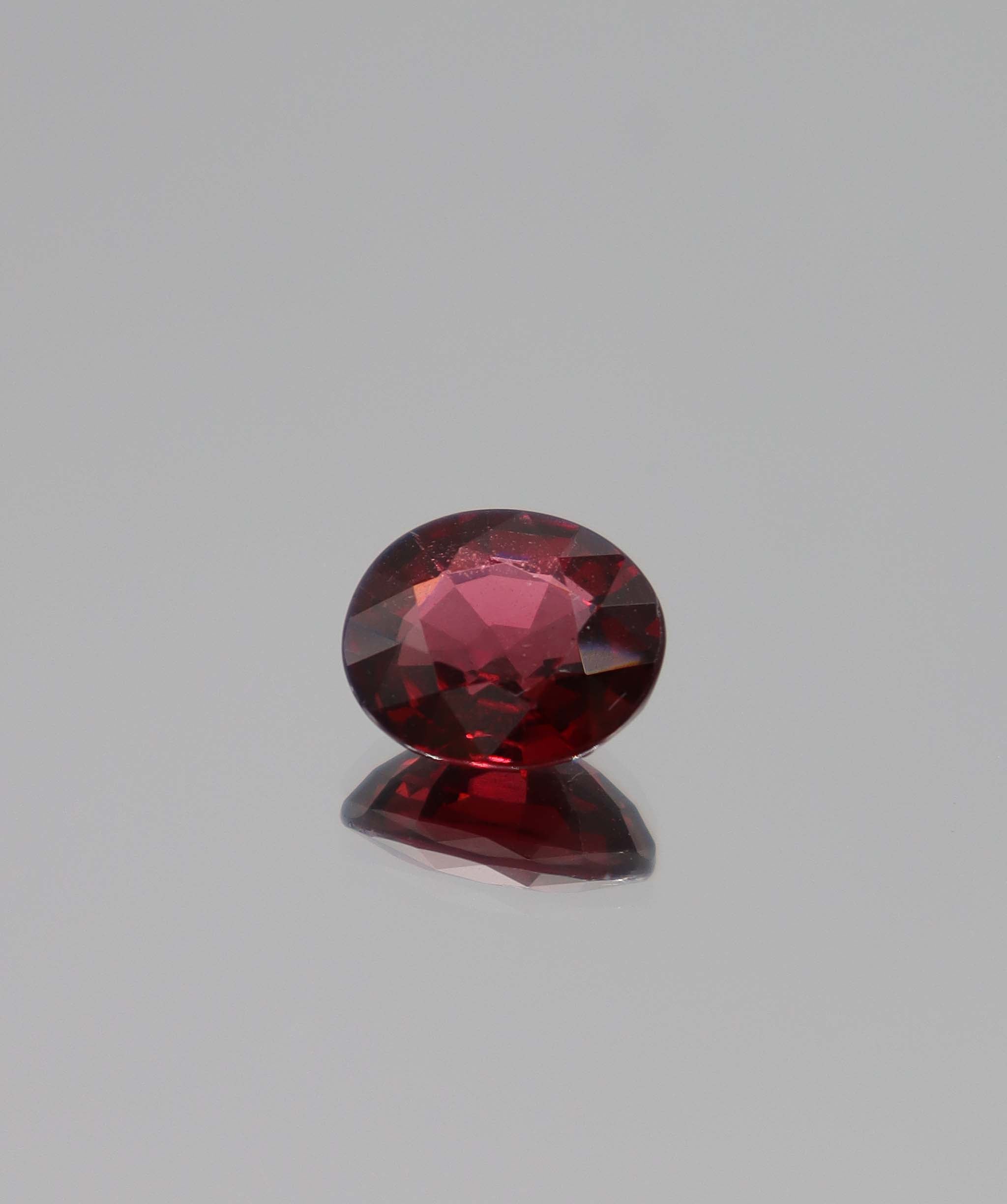 4.57ct Rhodolite DXBCS0388