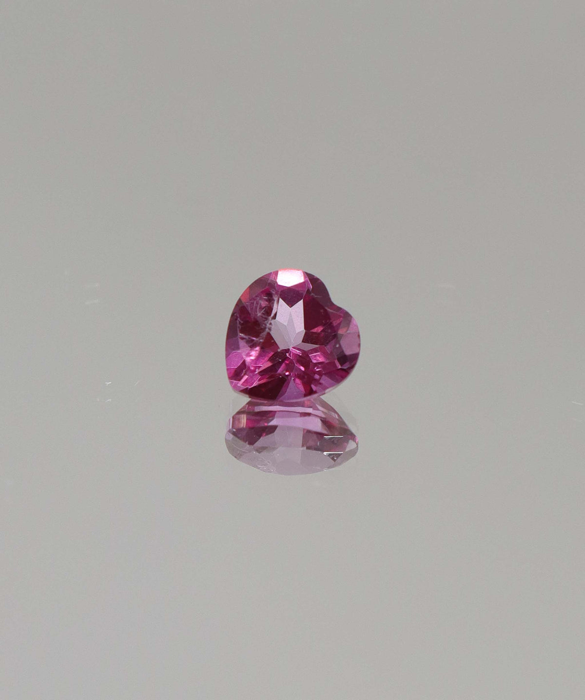 ~1.5ct Hot Pink Topaz Heart THAIC0670