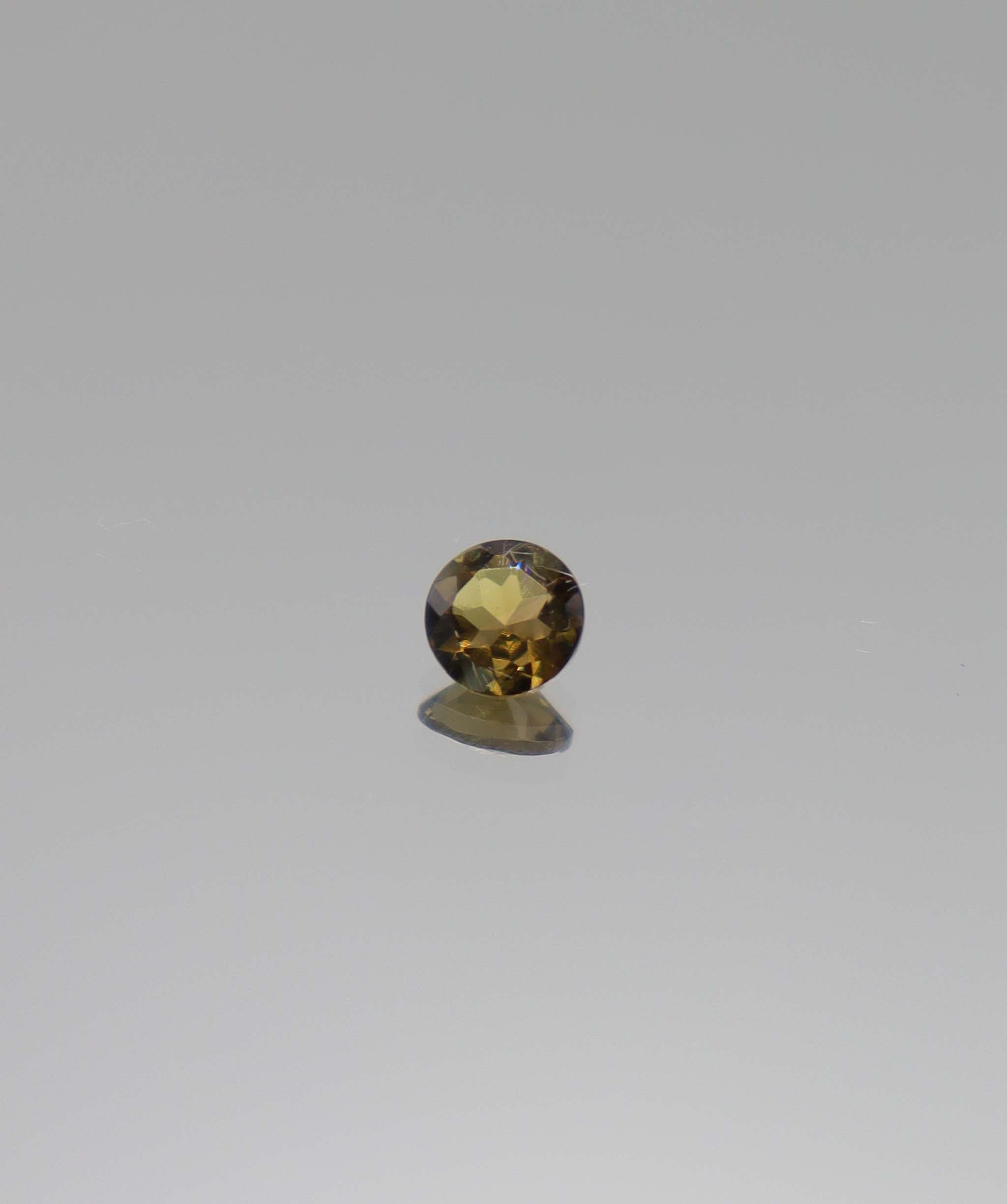0.37ct green tourmaline DXBCS3106