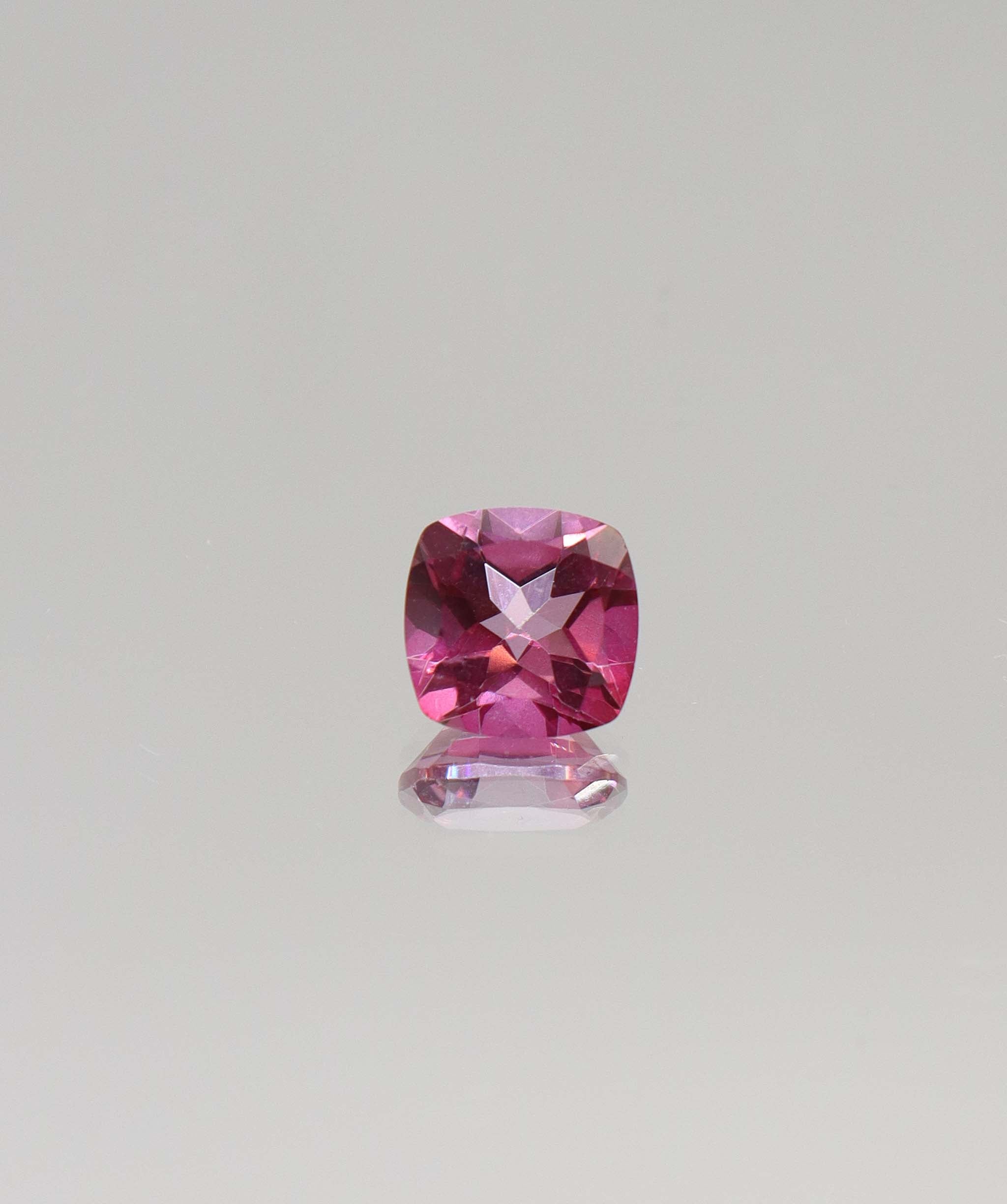Pink topaz (price per 1 stone) DXBCS4197