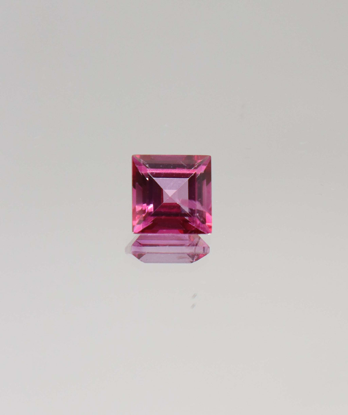 Pink topaz (price per 1 stone) DXBCS4202
