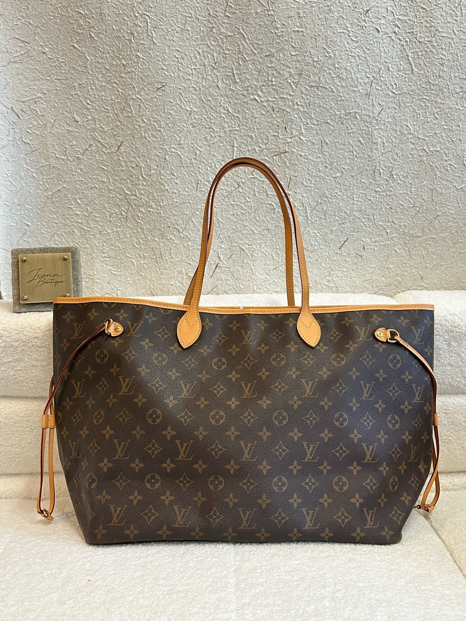 Louis Vuitton Neverfull GM Monogram Tote Bag
