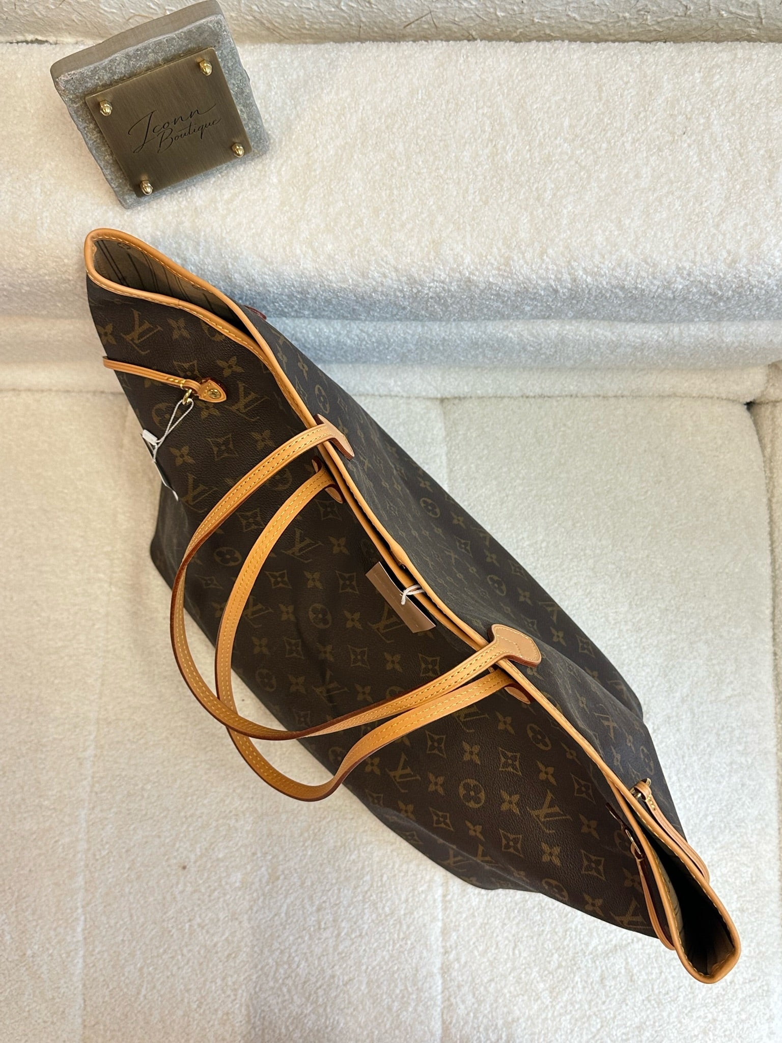 Louis Vuitton Neverfull GM Monogram Tote Bag