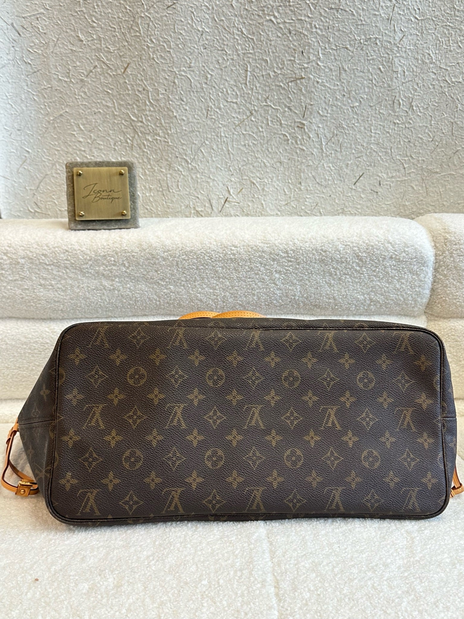Louis Vuitton Neverfull GM Monogram Tote Bag