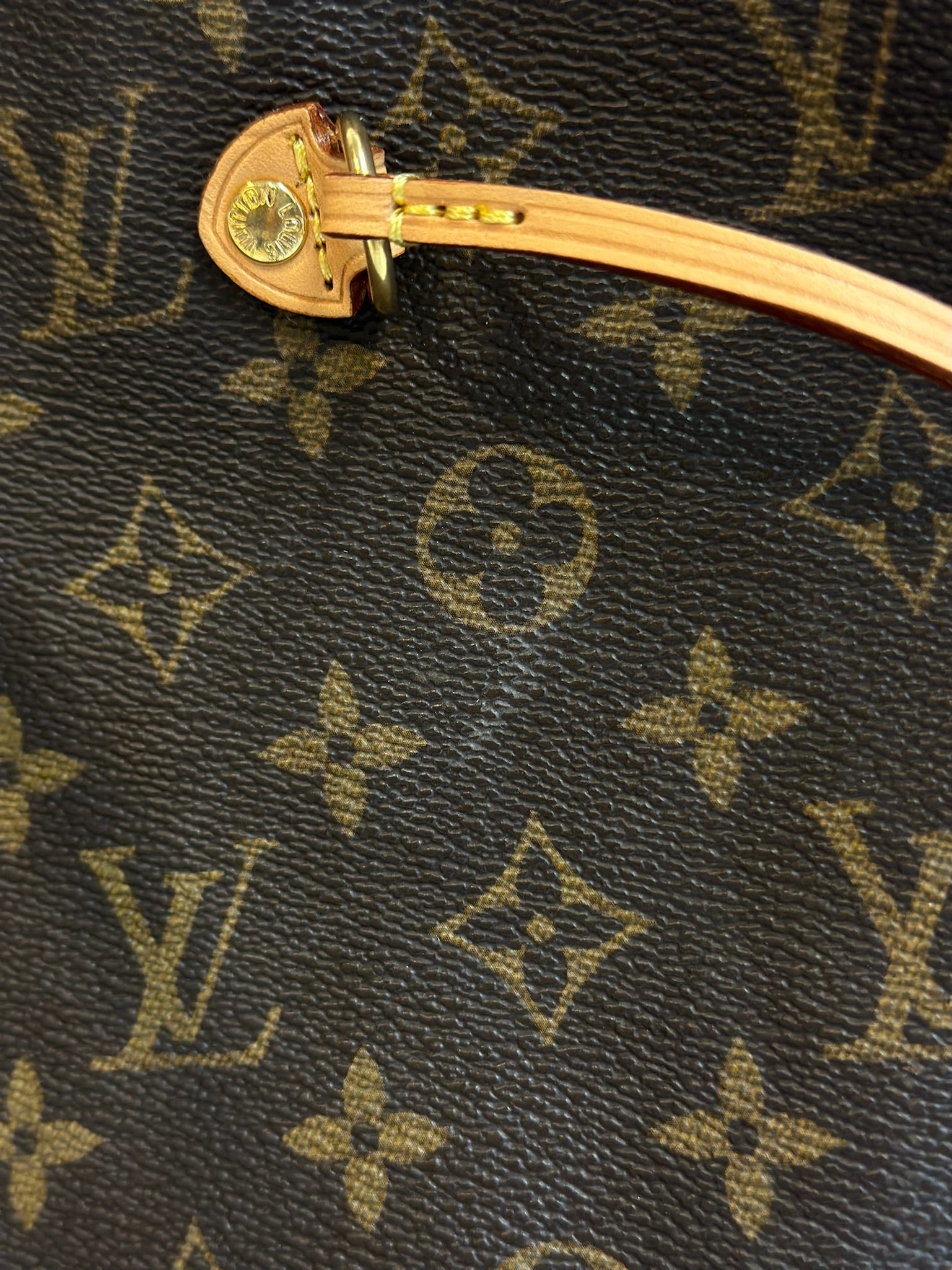 Louis Vuitton Neverfull GM Monogram Tote Bag