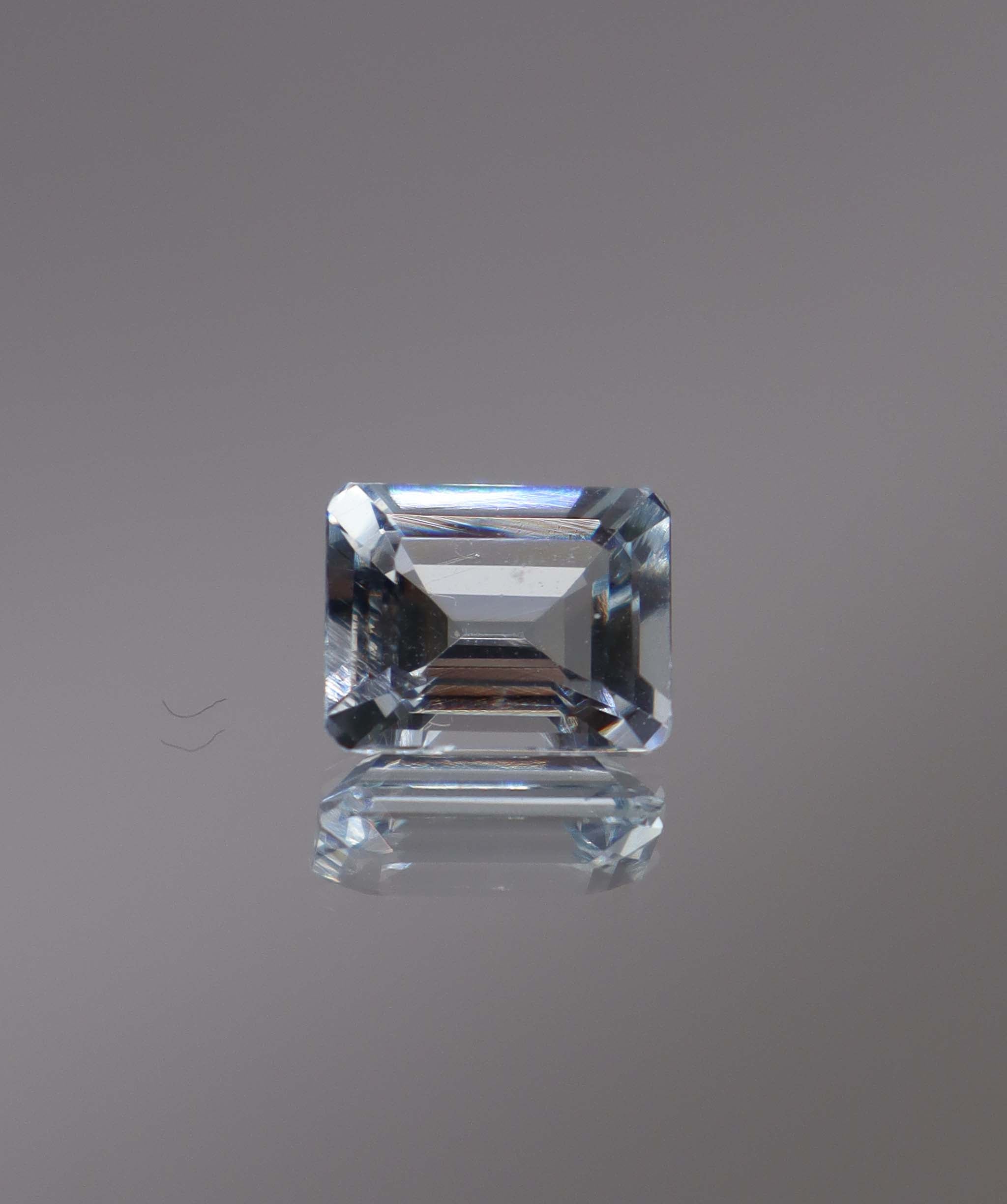 2.89ct Aquamarine Emerald DXBCS0093