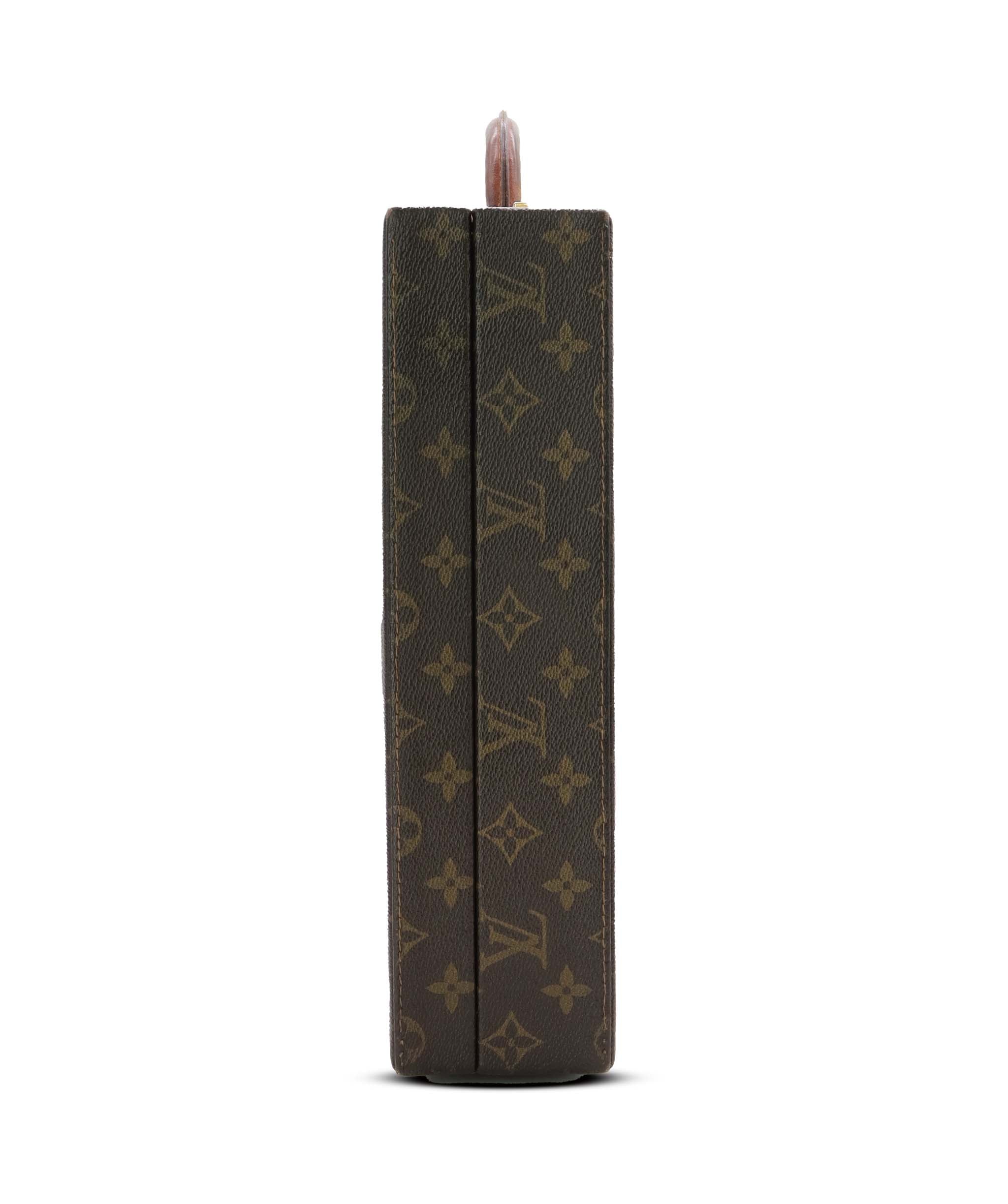 LOUIS VUITTON Monogram Crusher B0514LMQEP