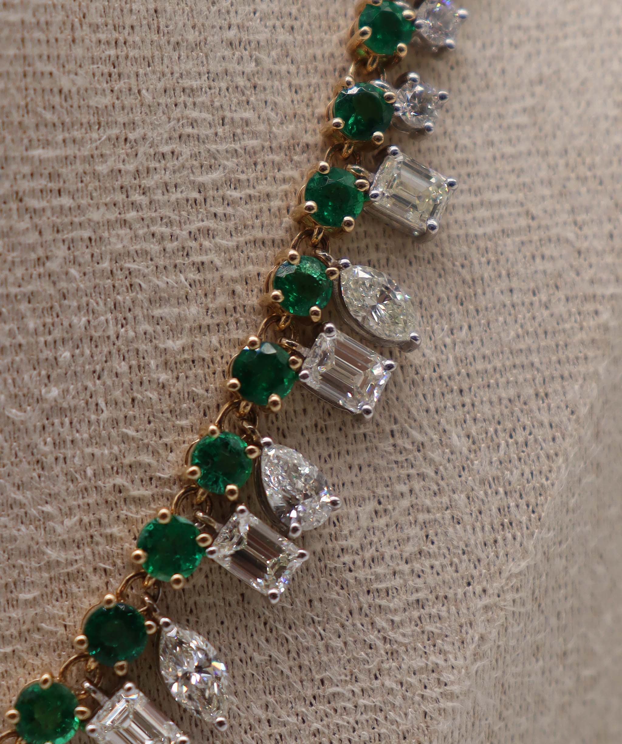 11.57ct Diamond and Emerald Necklace Yellow Gold P-E78K