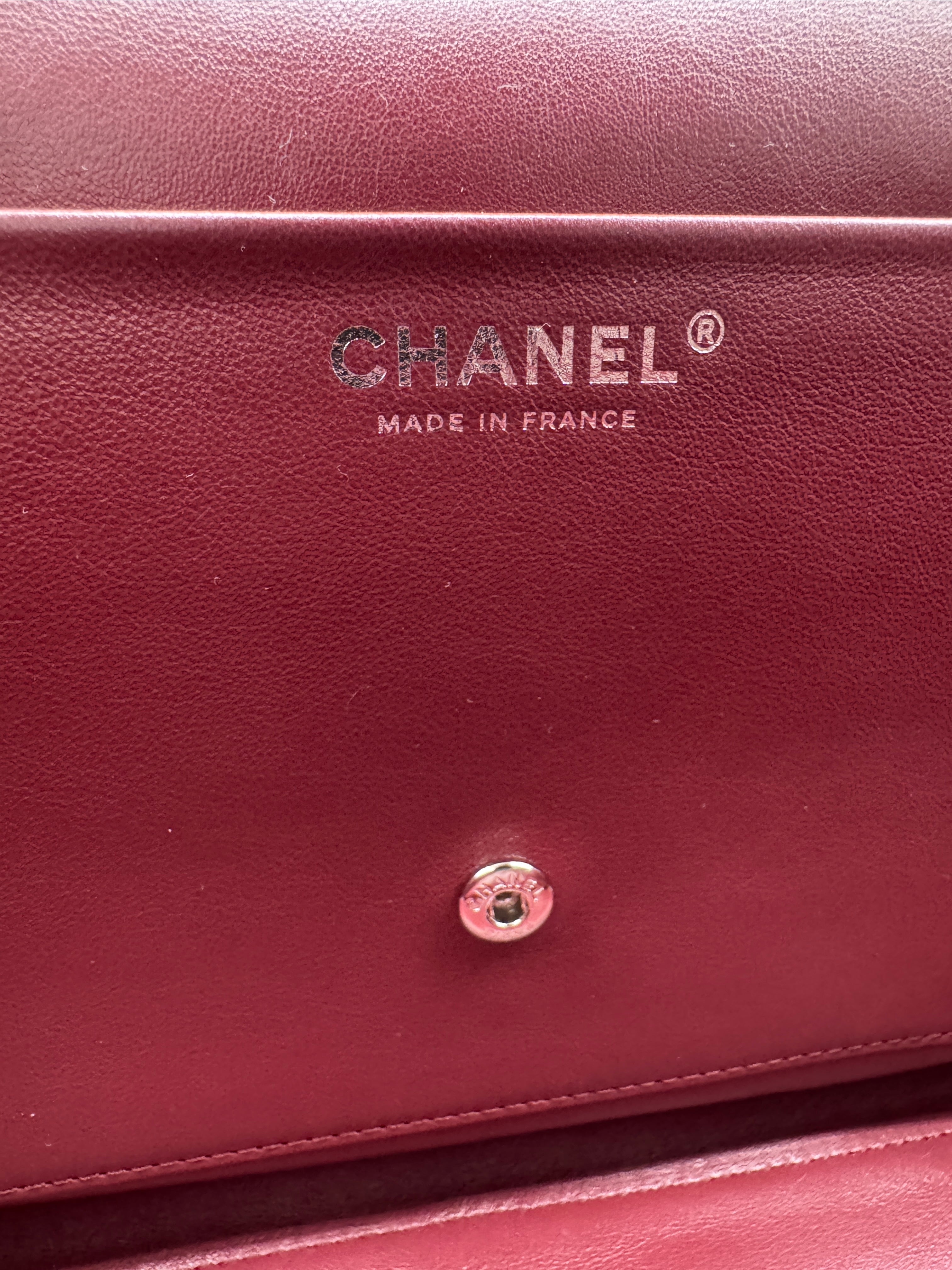 Chanel Maxi Black 32cm Silver-tone Hardweae