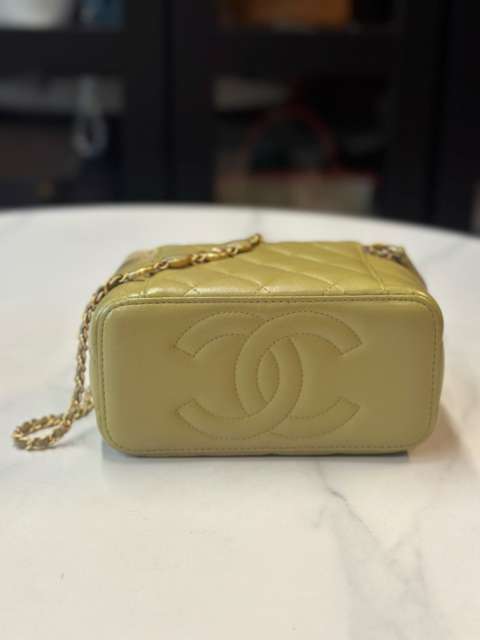 Chanel Lambskin Quilted Small Top Handle Vanity Case With Chain Green